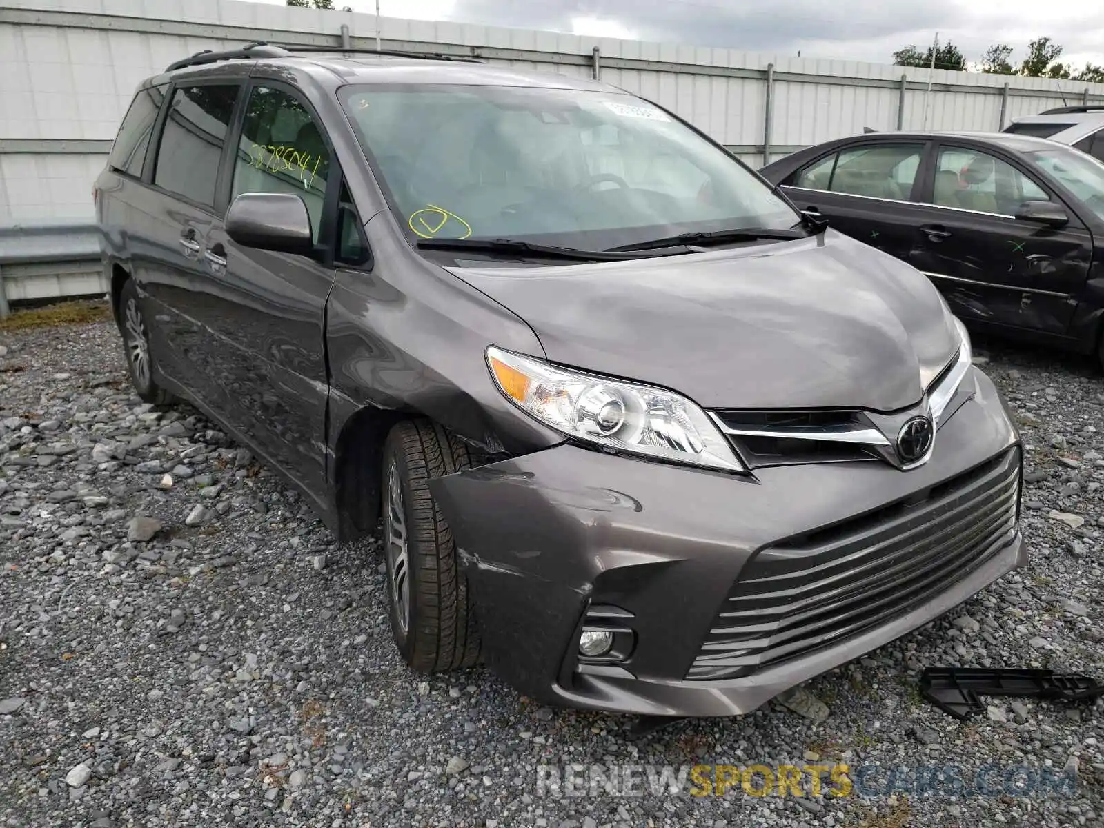 1 Фотография поврежденного автомобиля 5TDYZ3DCXLS024578 TOYOTA SIENNA 2020