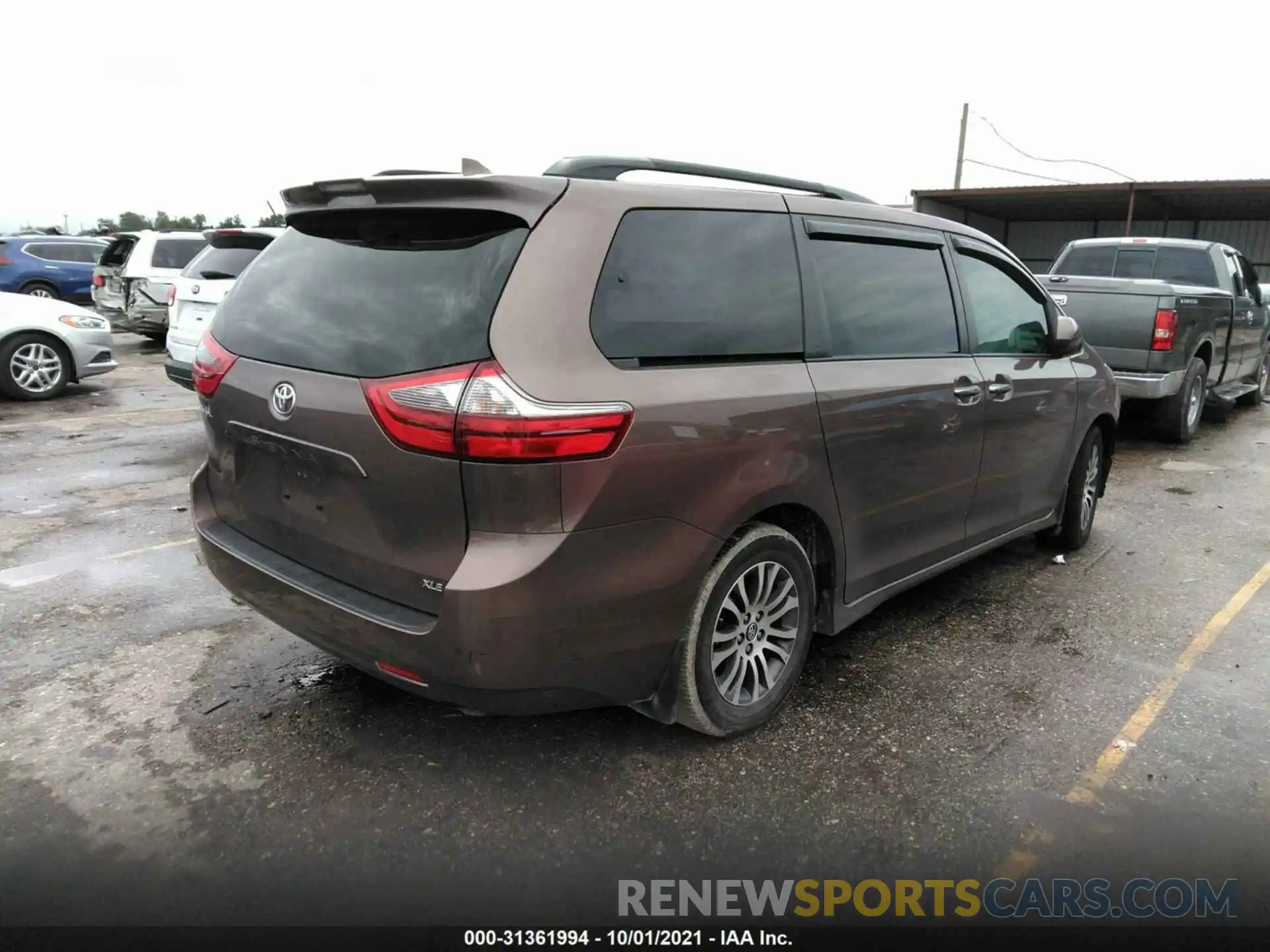 4 Photograph of a damaged car 5TDYZ3DCXLS032759 TOYOTA SIENNA 2020