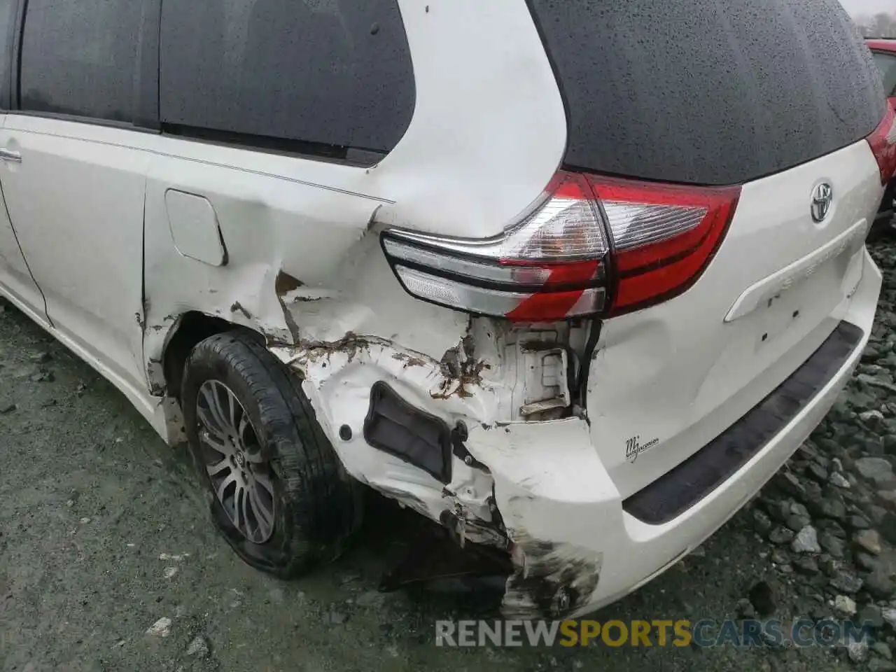 9 Photograph of a damaged car 5TDYZ3DCXLS034172 TOYOTA SIENNA 2020