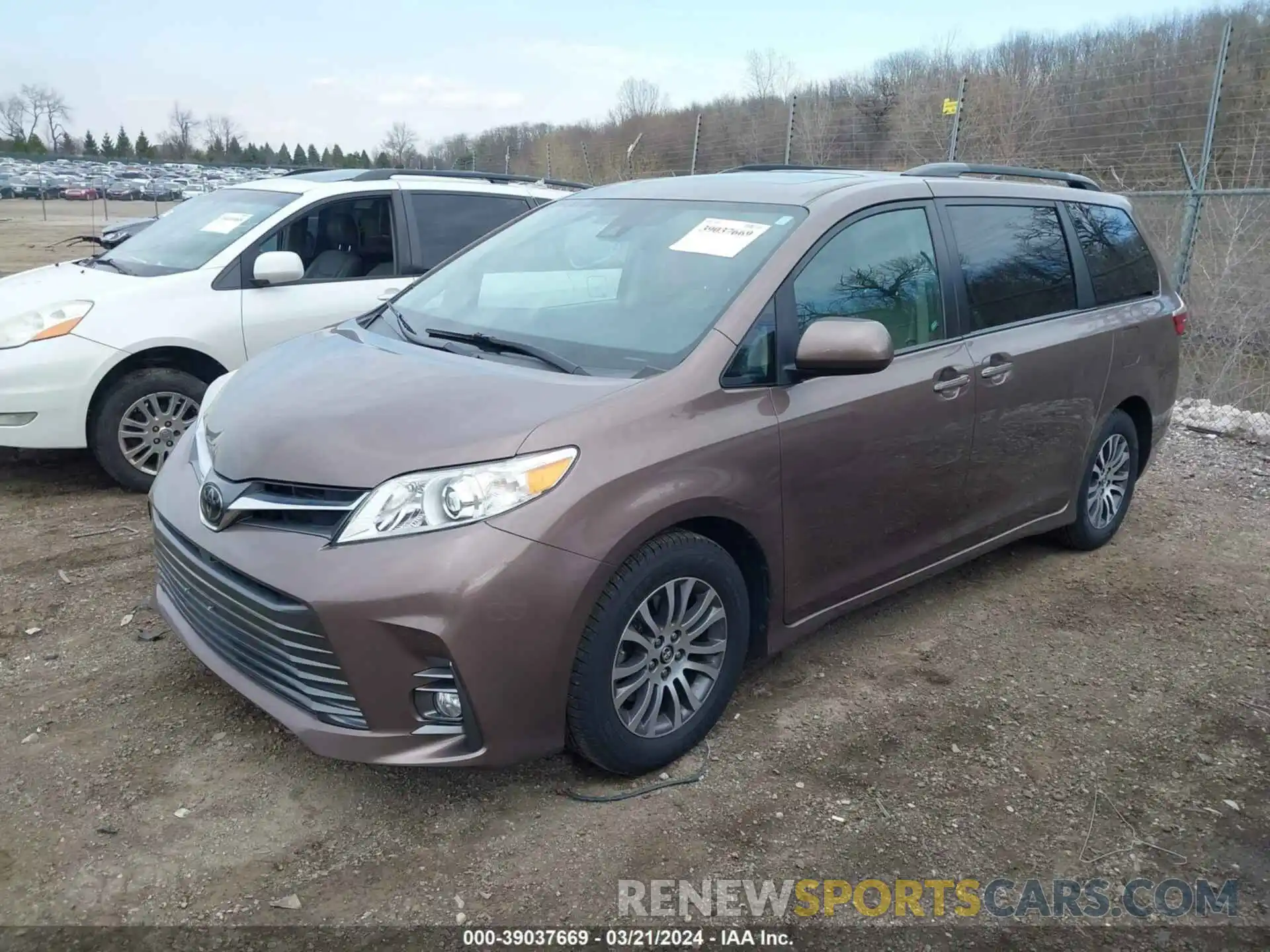 2 Photograph of a damaged car 5TDYZ3DCXLS034379 TOYOTA SIENNA 2020