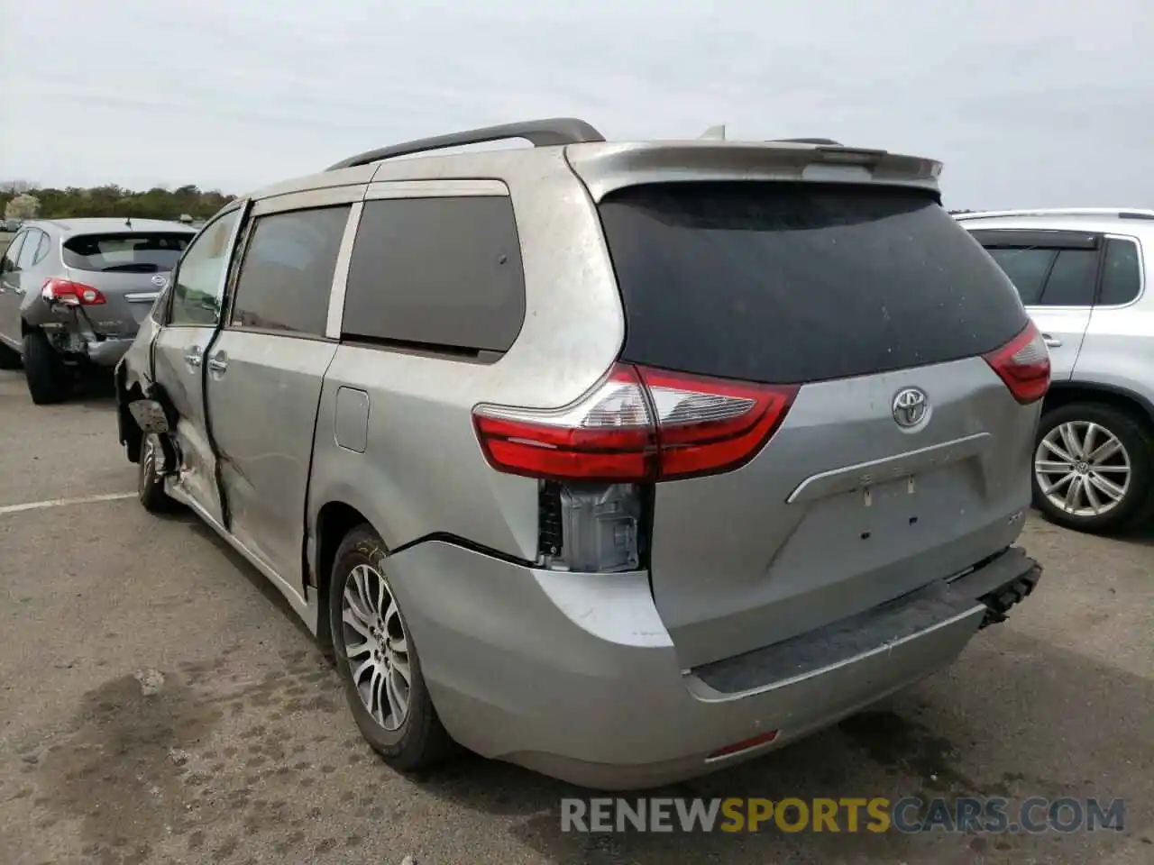 3 Photograph of a damaged car 5TDYZ3DCXLS035810 TOYOTA SIENNA 2020