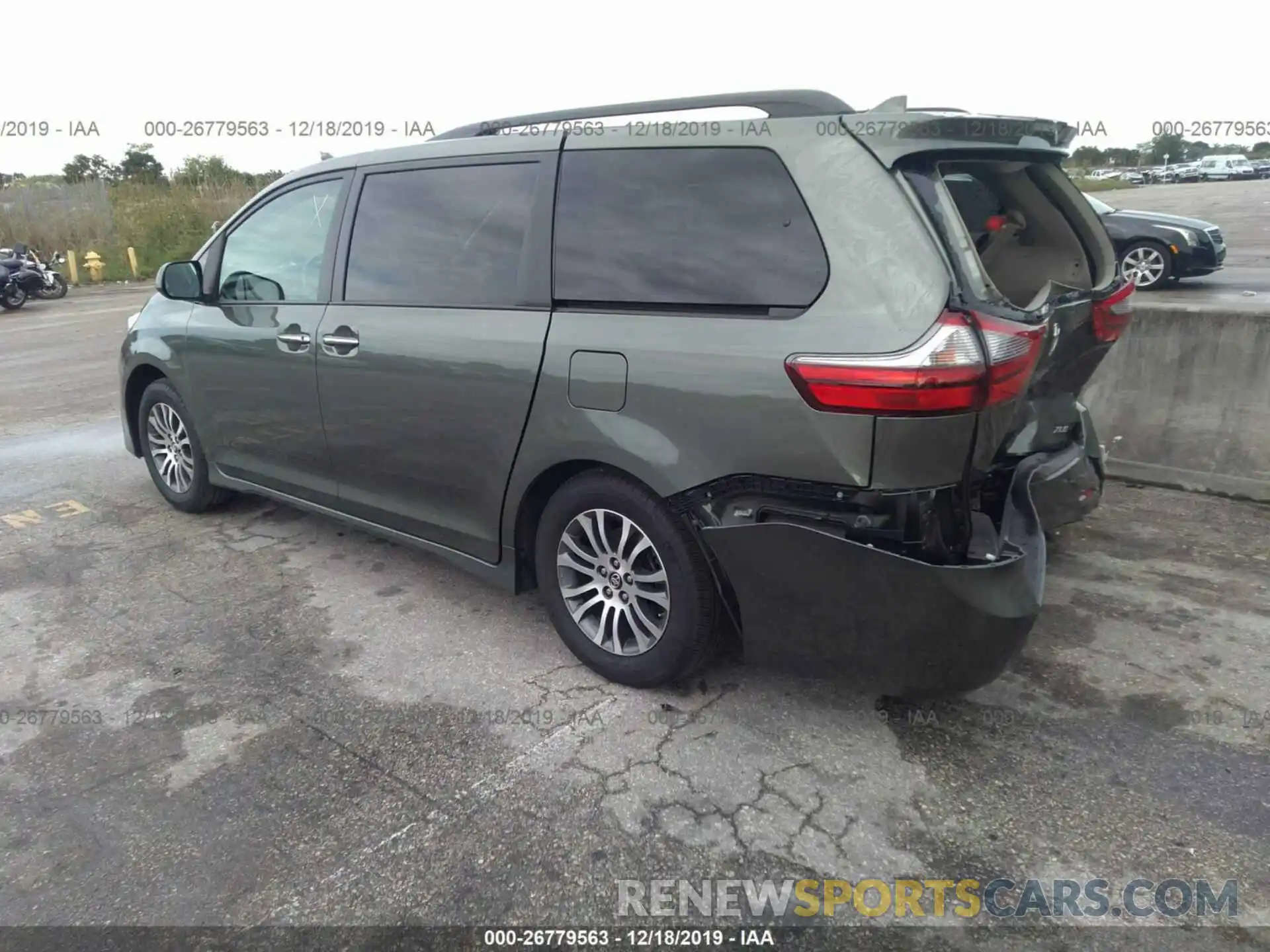 3 Фотография поврежденного автомобиля 5TDYZ3DCXLS035869 TOYOTA SIENNA 2020