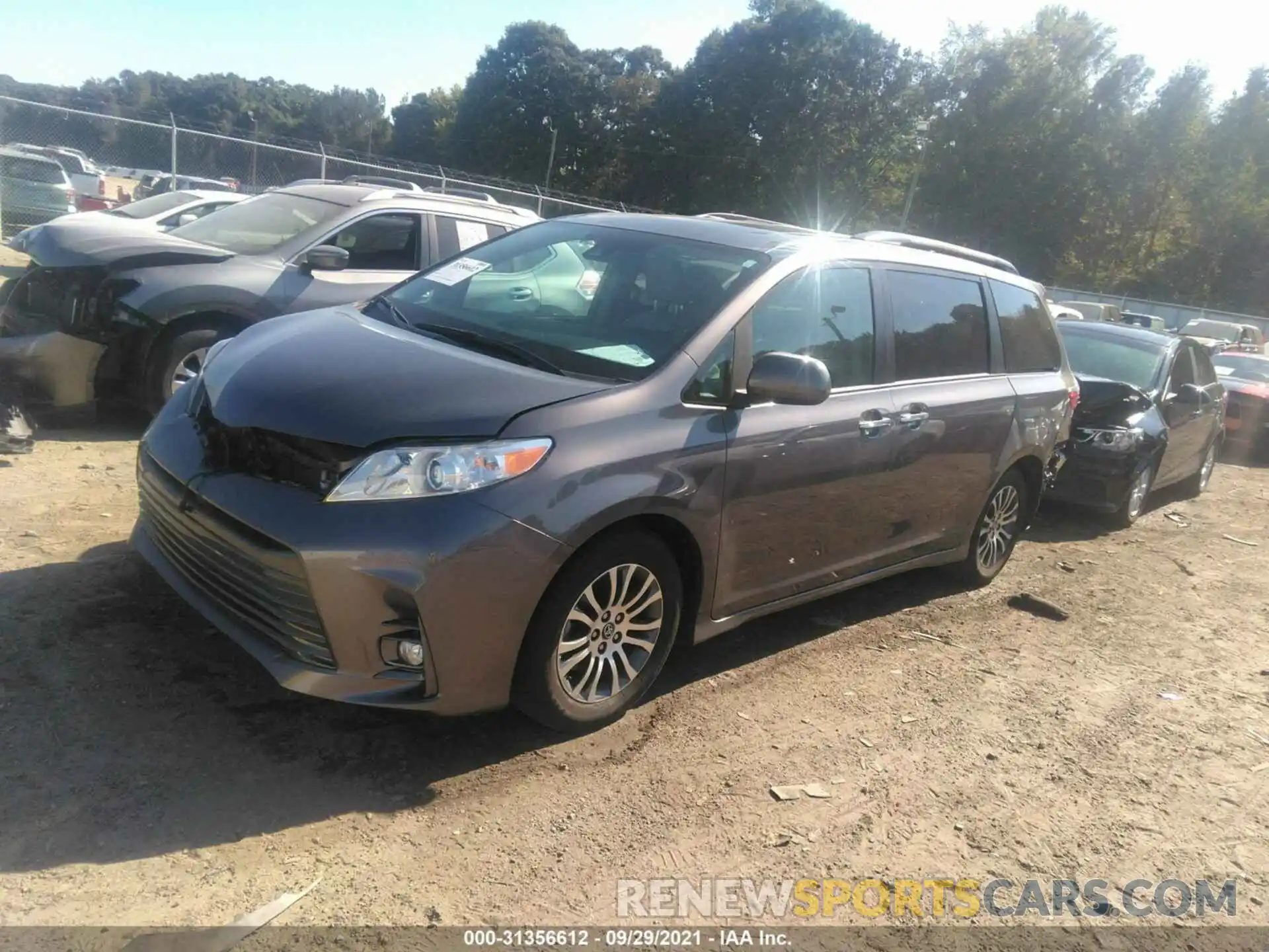 2 Фотография поврежденного автомобиля 5TDYZ3DCXLS038772 TOYOTA SIENNA 2020