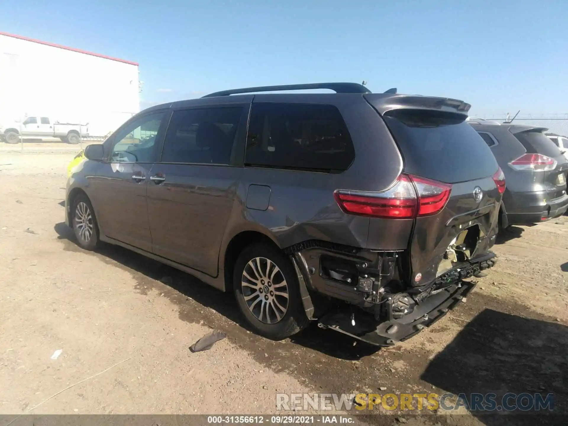 3 Фотография поврежденного автомобиля 5TDYZ3DCXLS038772 TOYOTA SIENNA 2020