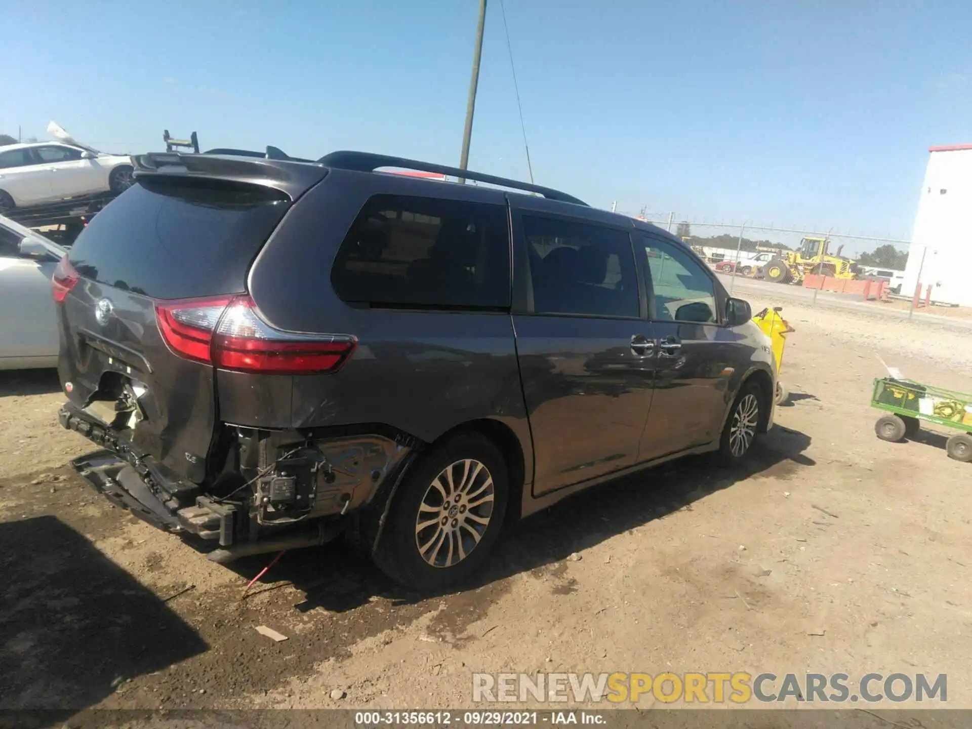 4 Фотография поврежденного автомобиля 5TDYZ3DCXLS038772 TOYOTA SIENNA 2020