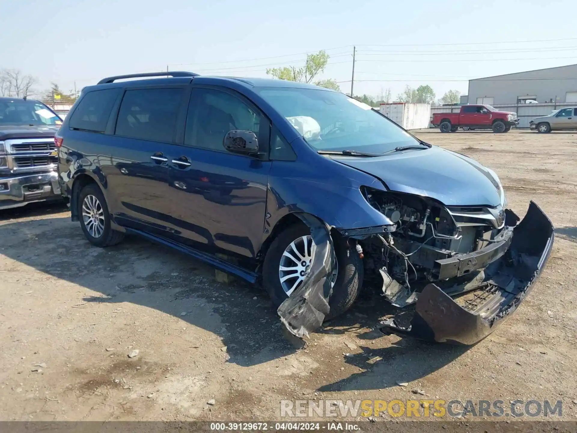 1 Photograph of a damaged car 5TDYZ3DCXLS042899 TOYOTA SIENNA 2020