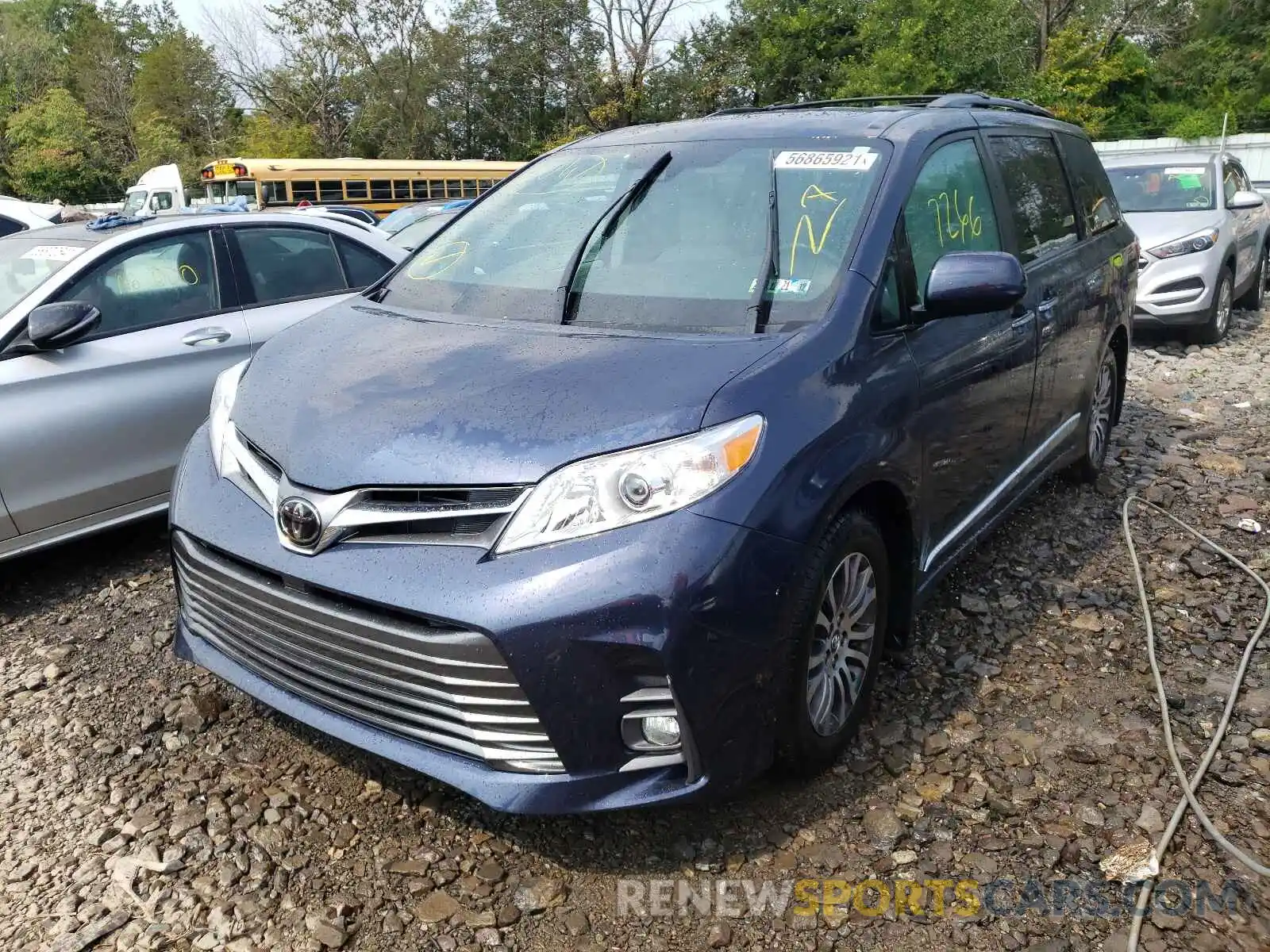 2 Photograph of a damaged car 5TDYZ3DCXLS044233 TOYOTA SIENNA 2020