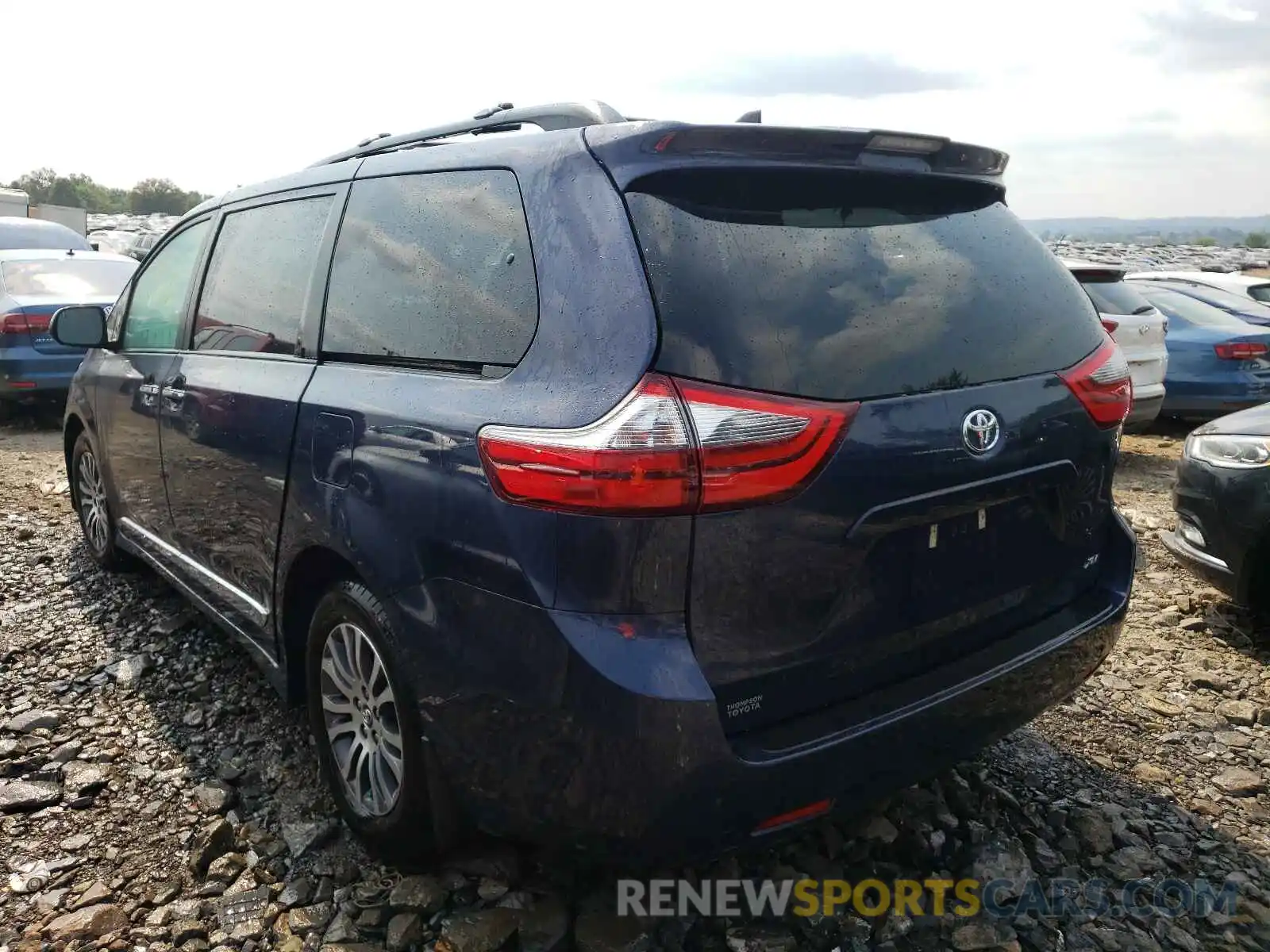 3 Photograph of a damaged car 5TDYZ3DCXLS044233 TOYOTA SIENNA 2020