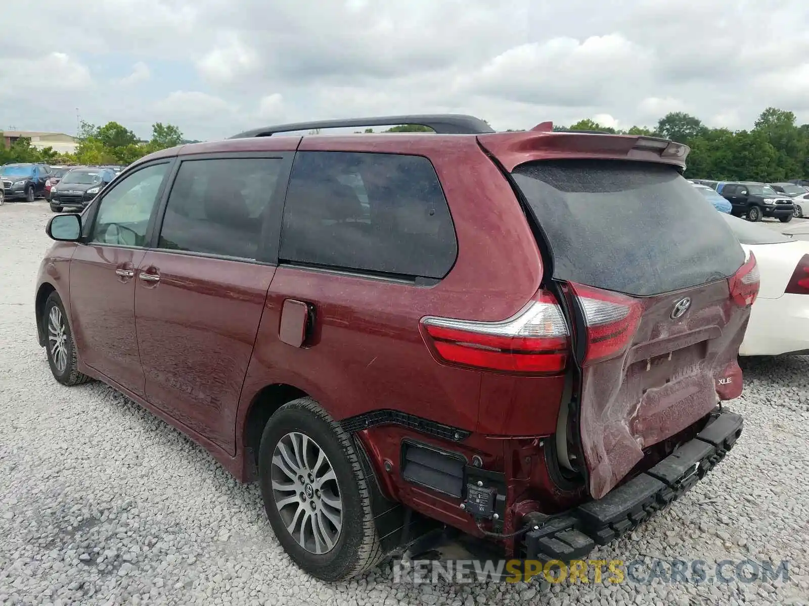 3 Photograph of a damaged car 5TDYZ3DCXLS050016 TOYOTA SIENNA 2020