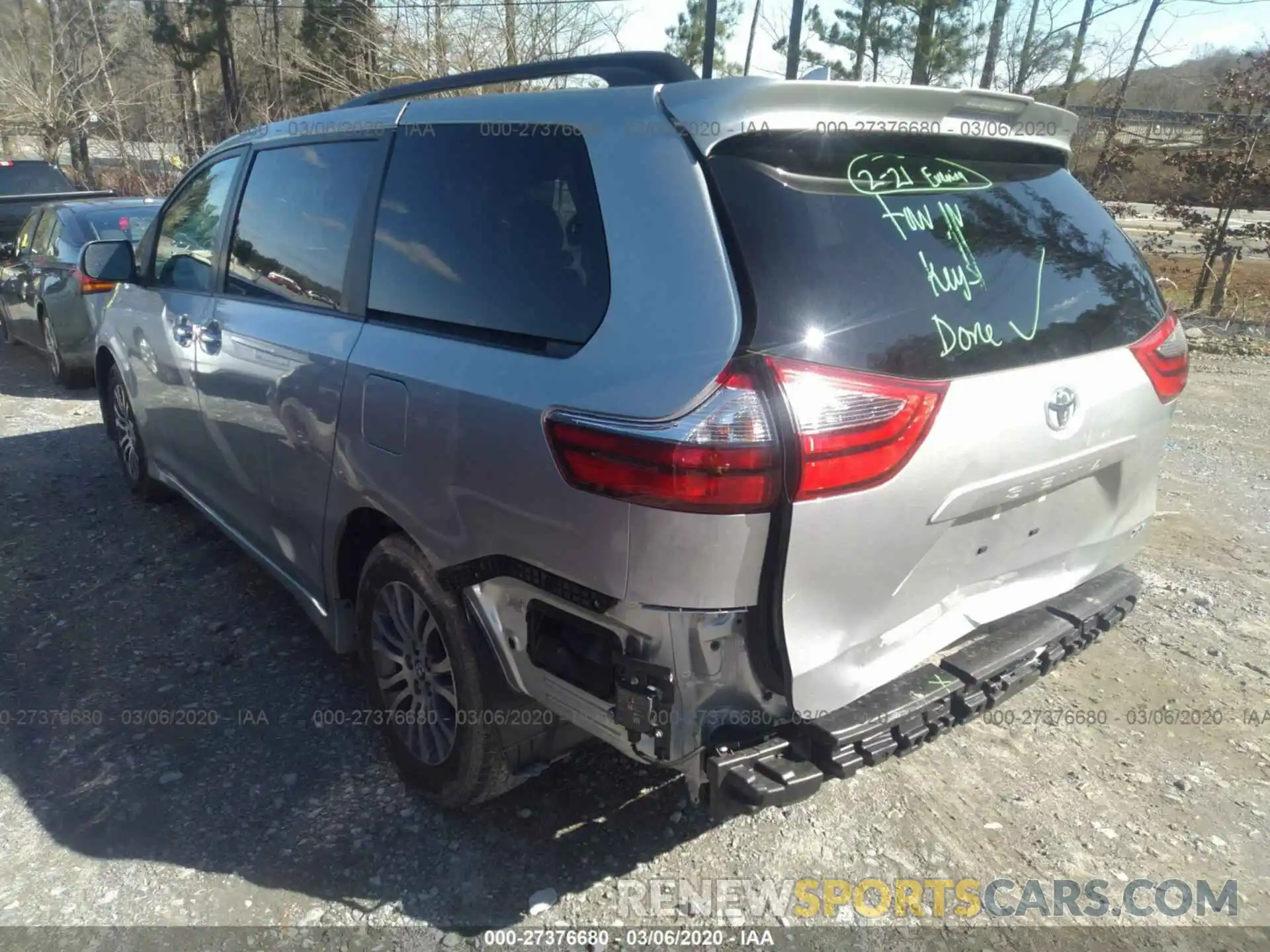 3 Photograph of a damaged car 5TDYZ3DCXLS054566 TOYOTA SIENNA 2020