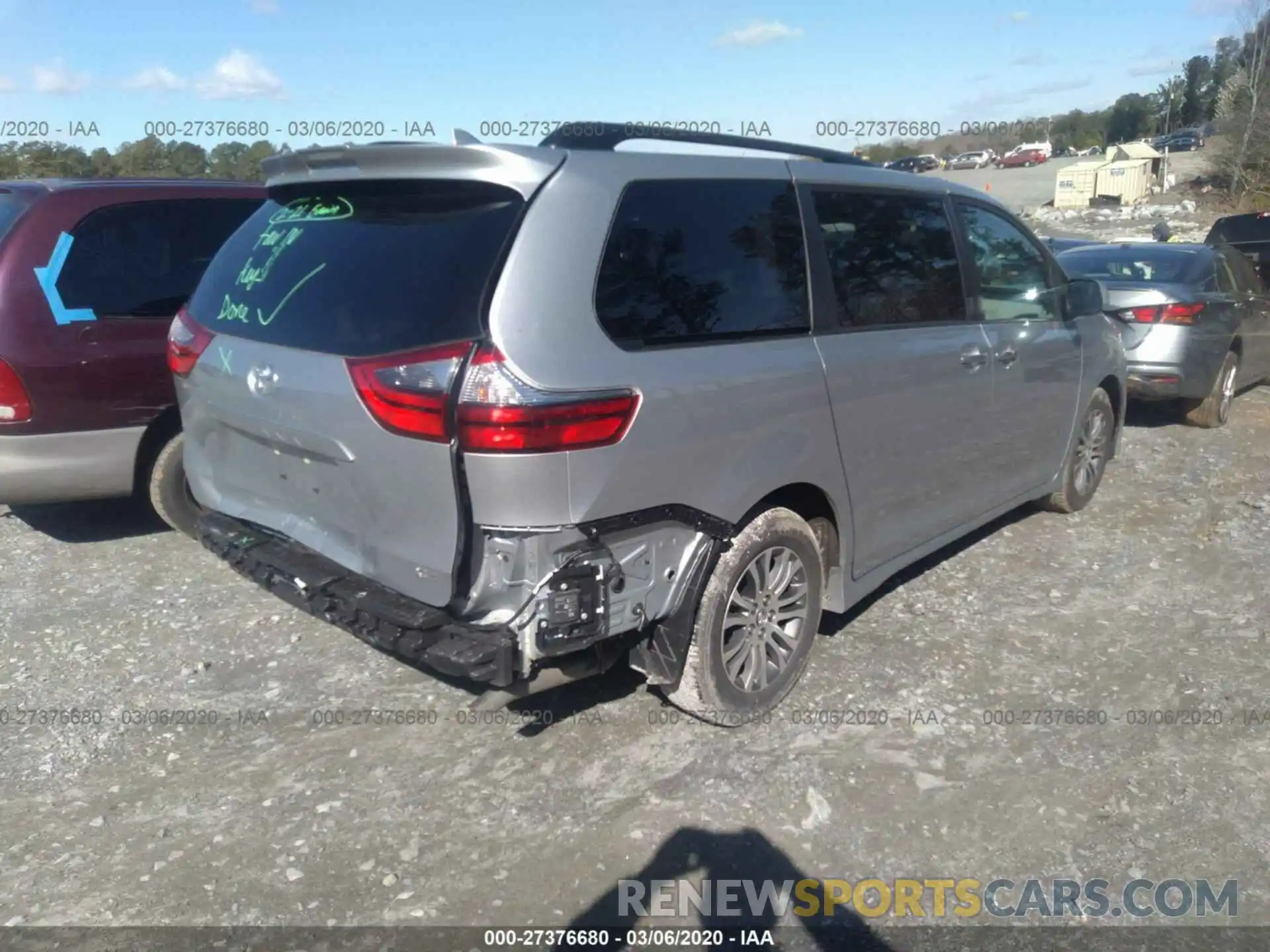 4 Фотография поврежденного автомобиля 5TDYZ3DCXLS054566 TOYOTA SIENNA 2020