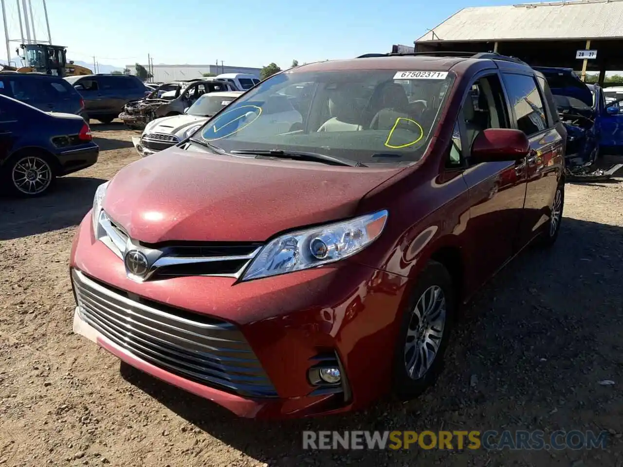 2 Photograph of a damaged car 5TDYZ3DCXLS058133 TOYOTA SIENNA 2020