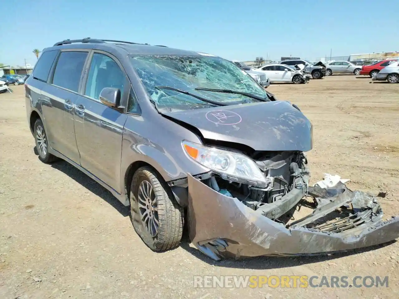 1 Photograph of a damaged car 5TDYZ3DCXLS064921 TOYOTA SIENNA 2020