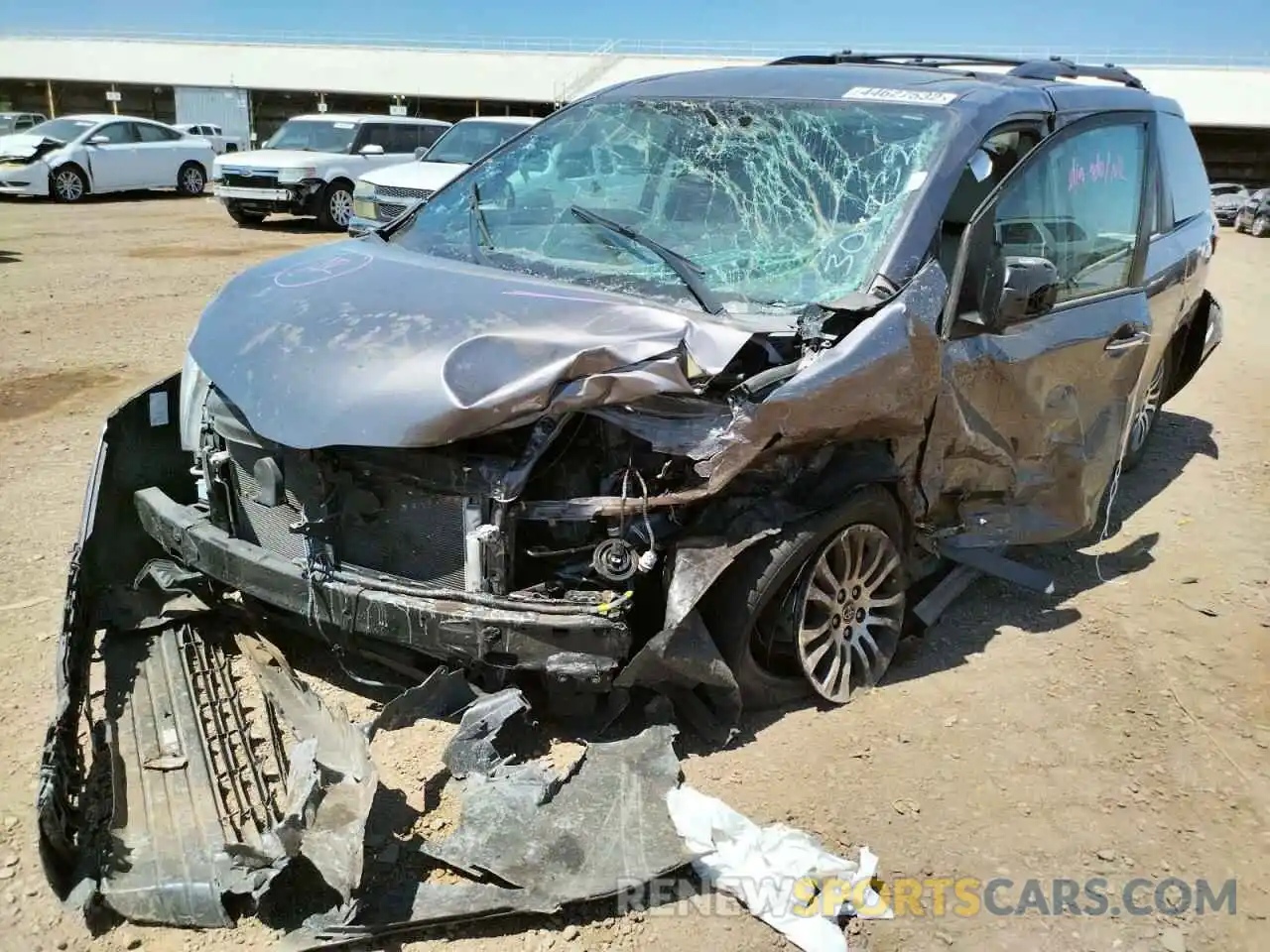 2 Photograph of a damaged car 5TDYZ3DCXLS064921 TOYOTA SIENNA 2020