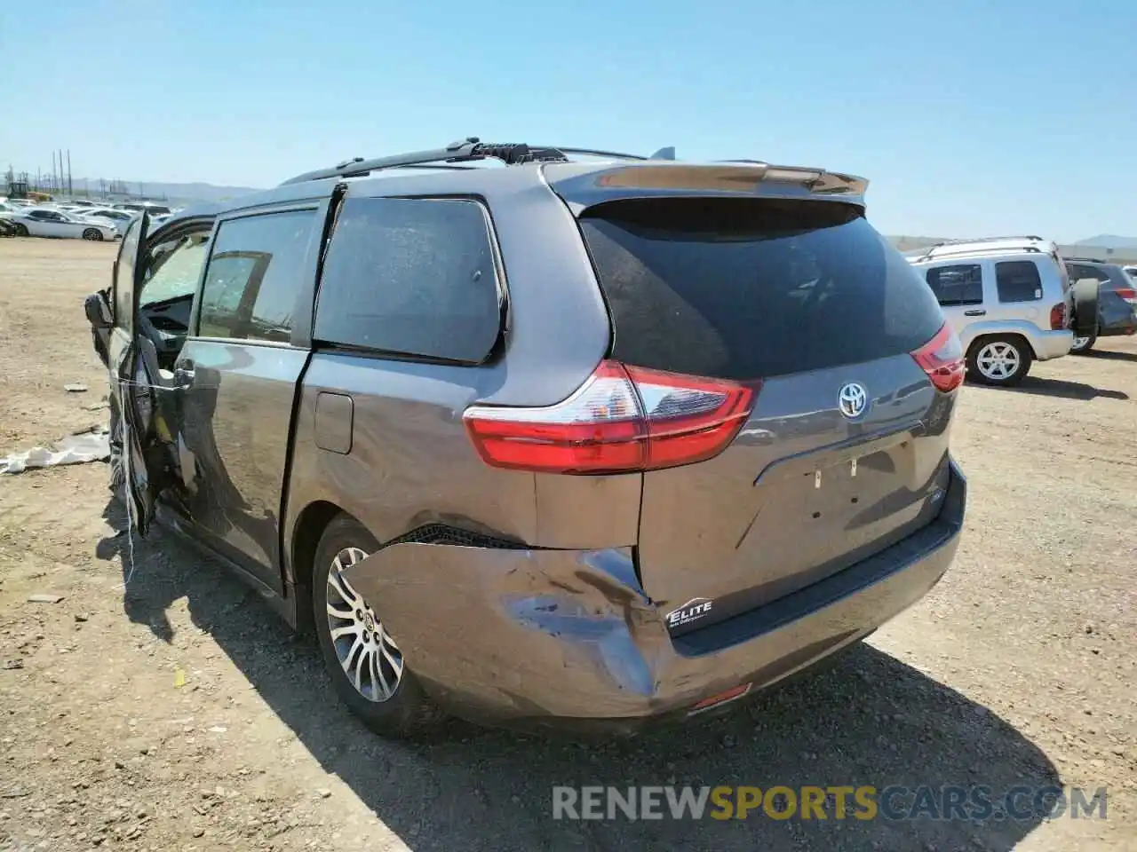 3 Photograph of a damaged car 5TDYZ3DCXLS064921 TOYOTA SIENNA 2020