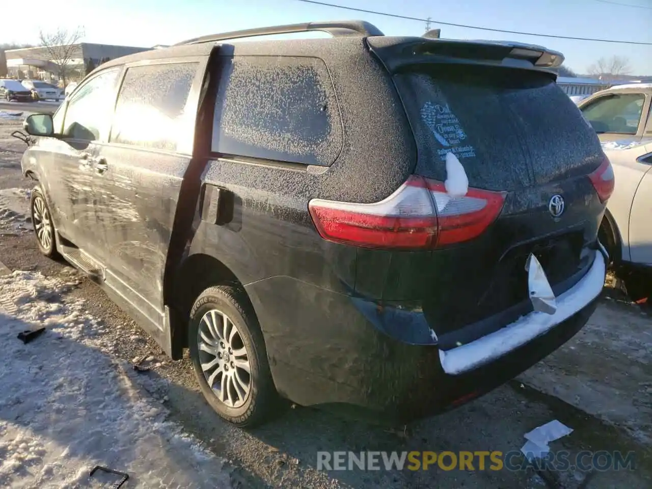 3 Photograph of a damaged car 5TDYZ3DCXLS065678 TOYOTA SIENNA 2020