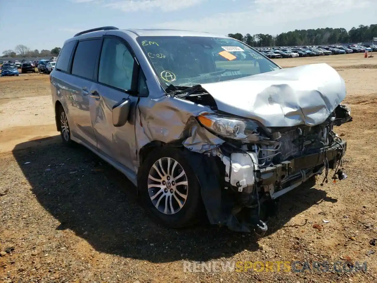 1 Photograph of a damaged car 5TDYZ3DCXLS065907 TOYOTA SIENNA 2020