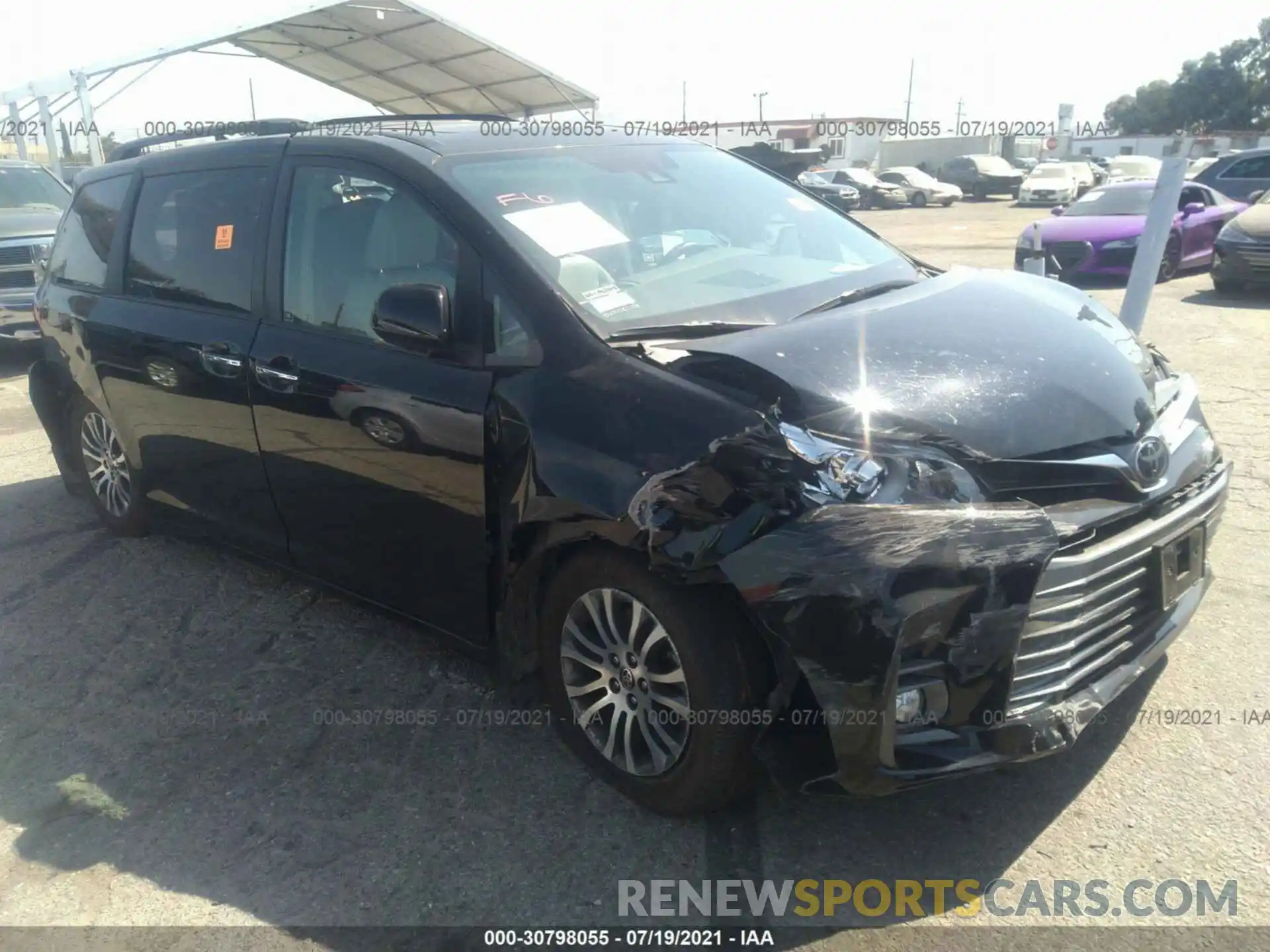 1 Photograph of a damaged car 5TDYZ3DCXLS086241 TOYOTA SIENNA 2020