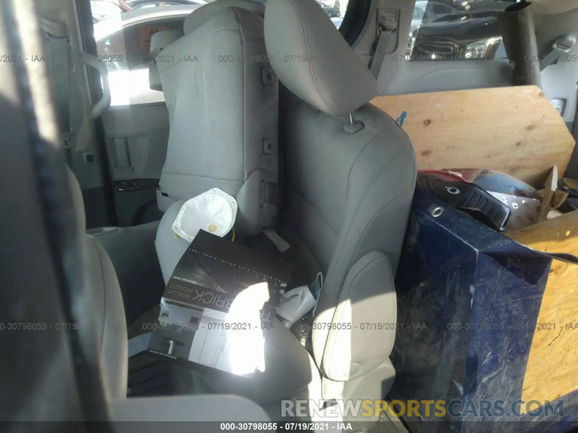 8 Фотография поврежденного автомобиля 5TDYZ3DCXLS086241 TOYOTA SIENNA 2020