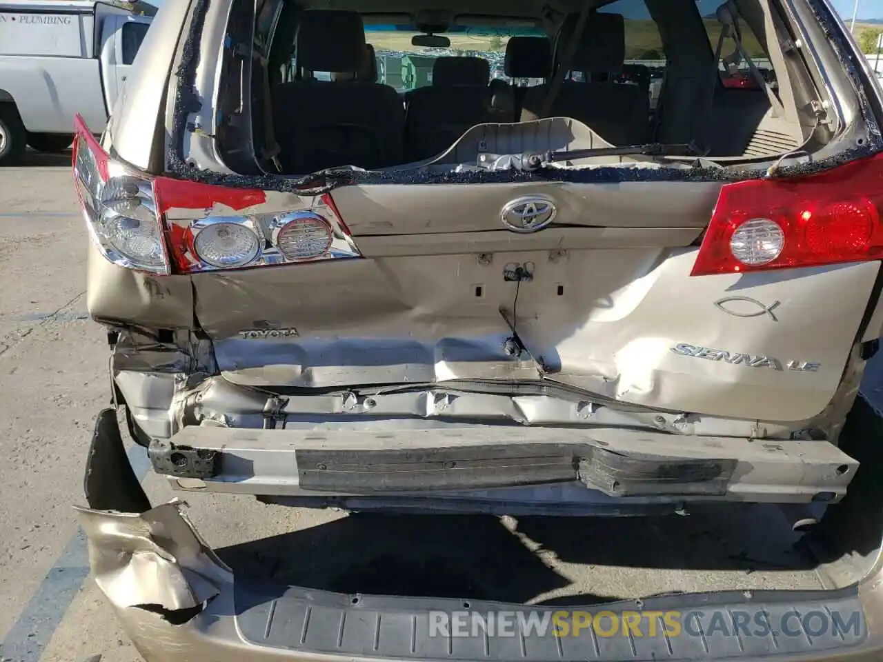 9 Photograph of a damaged car 5TDZA23C26S430897 TOYOTA SIENNA 2020