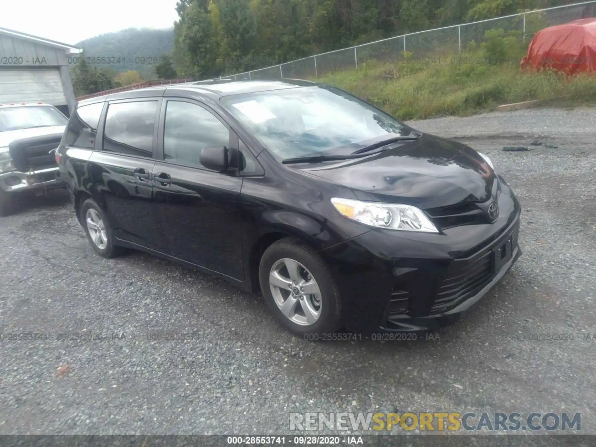 1 Photograph of a damaged car 5TDZZ3DC0LS080730 TOYOTA SIENNA 2020