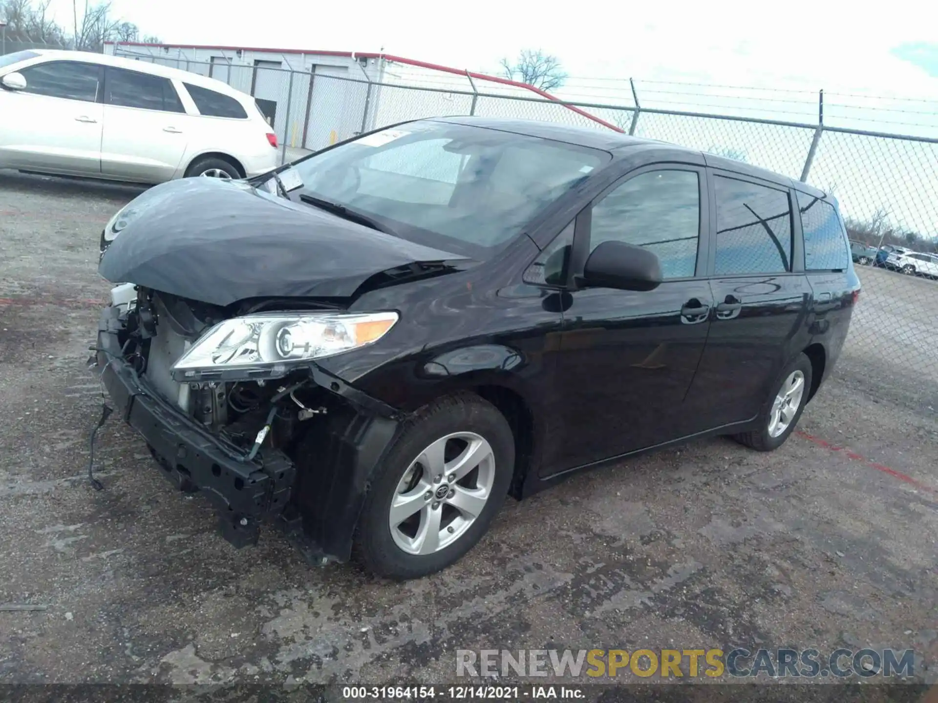 2 Фотография поврежденного автомобиля 5TDZZ3DC1LS076010 TOYOTA SIENNA 2020