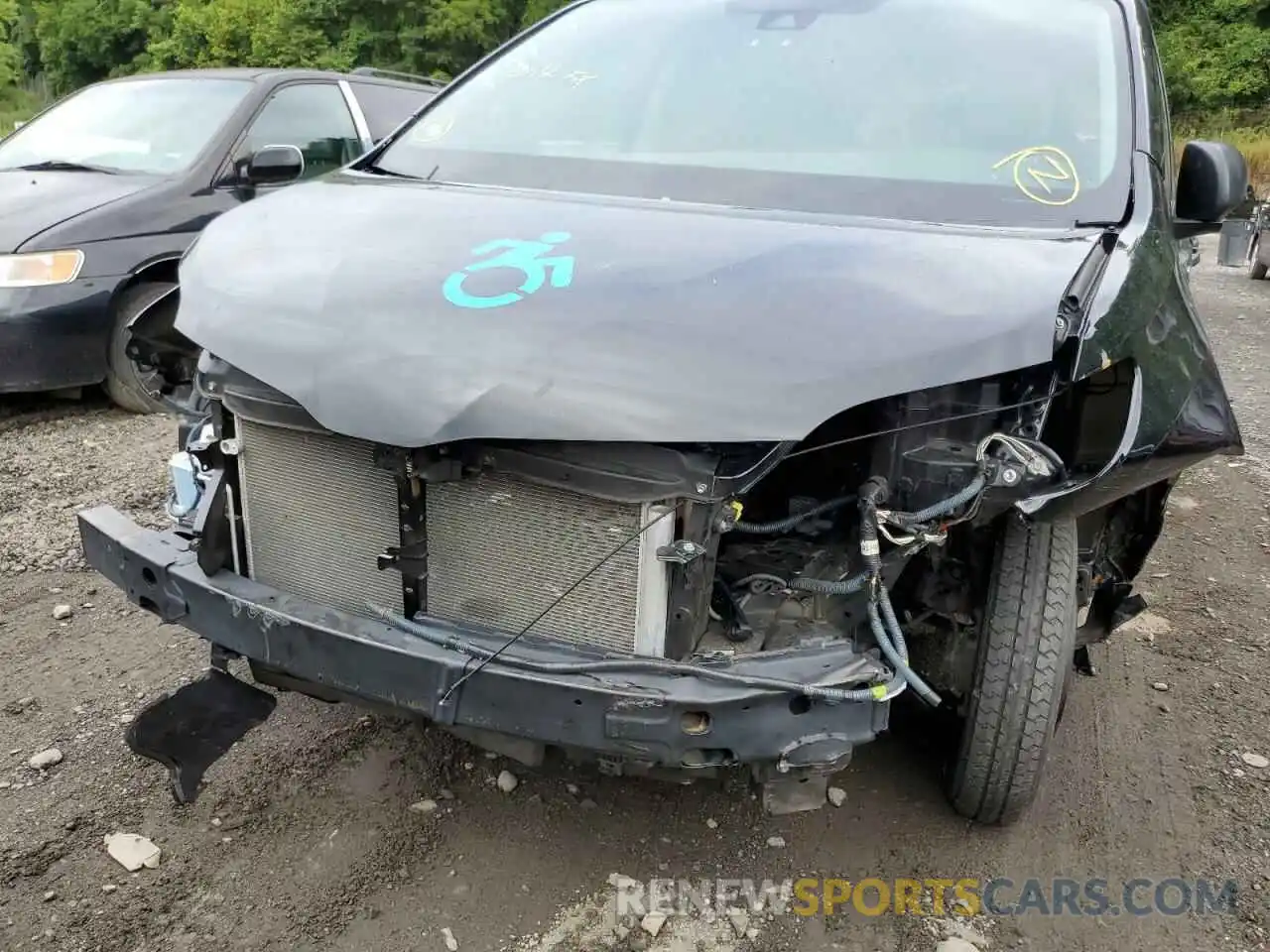 9 Photograph of a damaged car 5TDZZ3DC1LS081353 TOYOTA SIENNA 2020