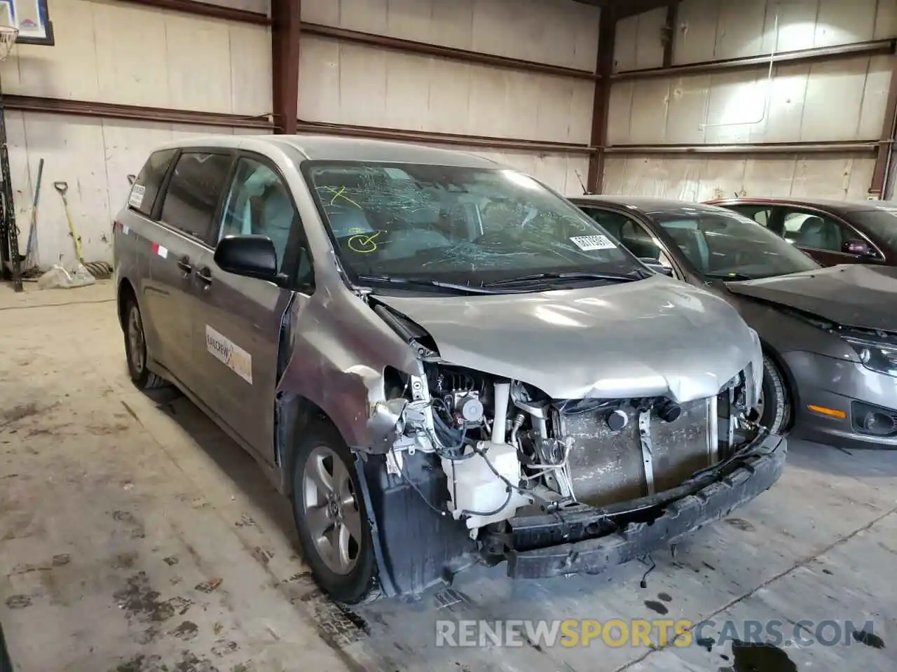 1 Photograph of a damaged car 5TDZZ3DC2LS031965 TOYOTA SIENNA 2020