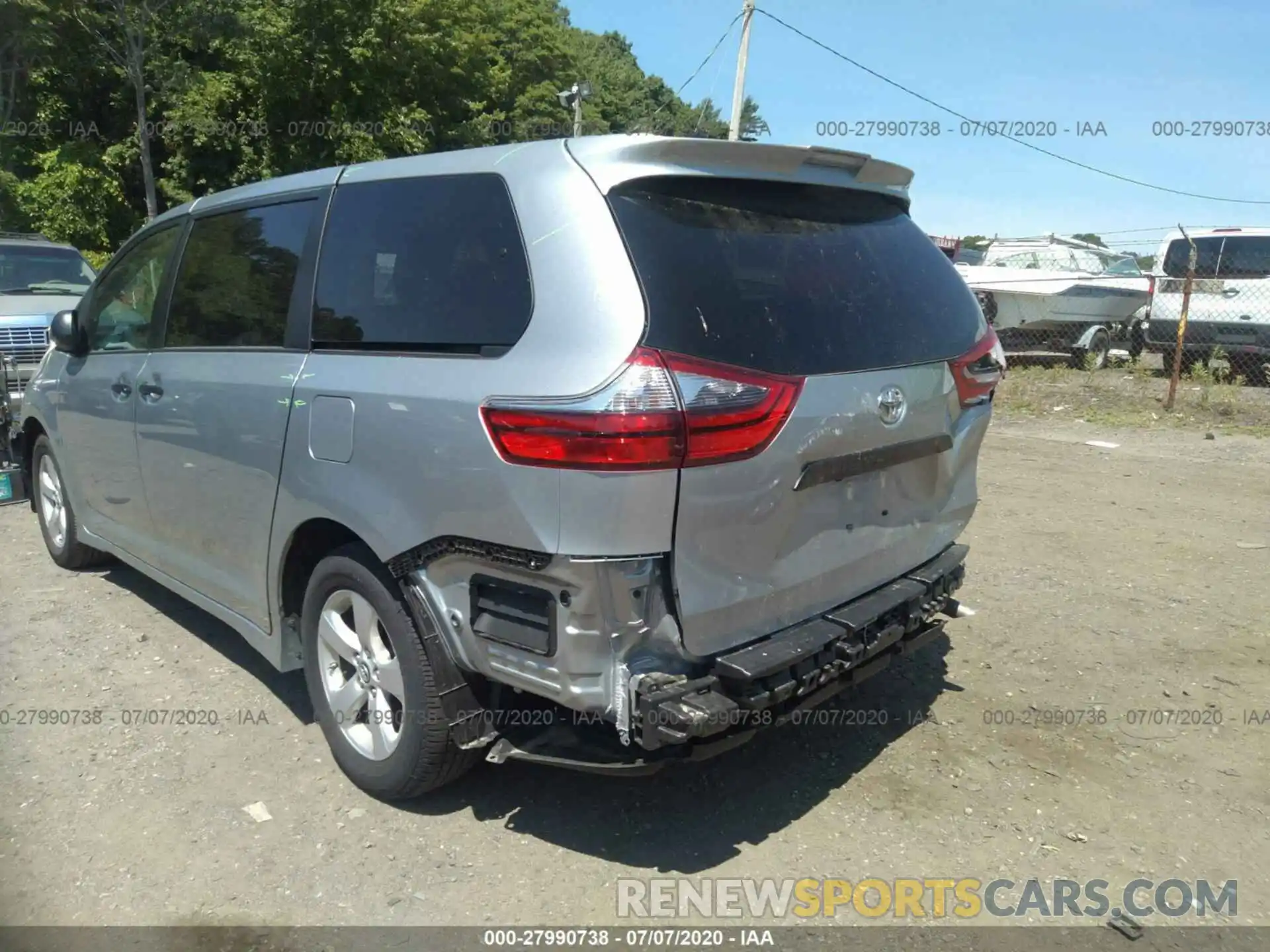 3 Фотография поврежденного автомобиля 5TDZZ3DC2LS039385 TOYOTA SIENNA 2020