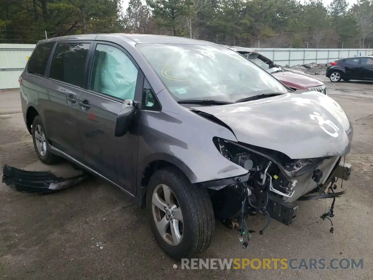 1 Photograph of a damaged car 5TDZZ3DC2LS055957 TOYOTA SIENNA 2020