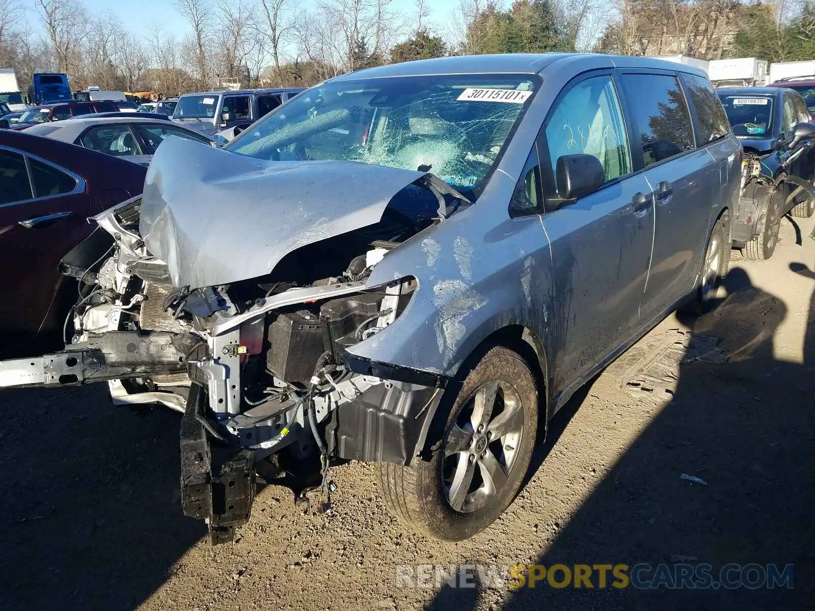 2 Photograph of a damaged car 5TDZZ3DC2LS057322 TOYOTA SIENNA 2020