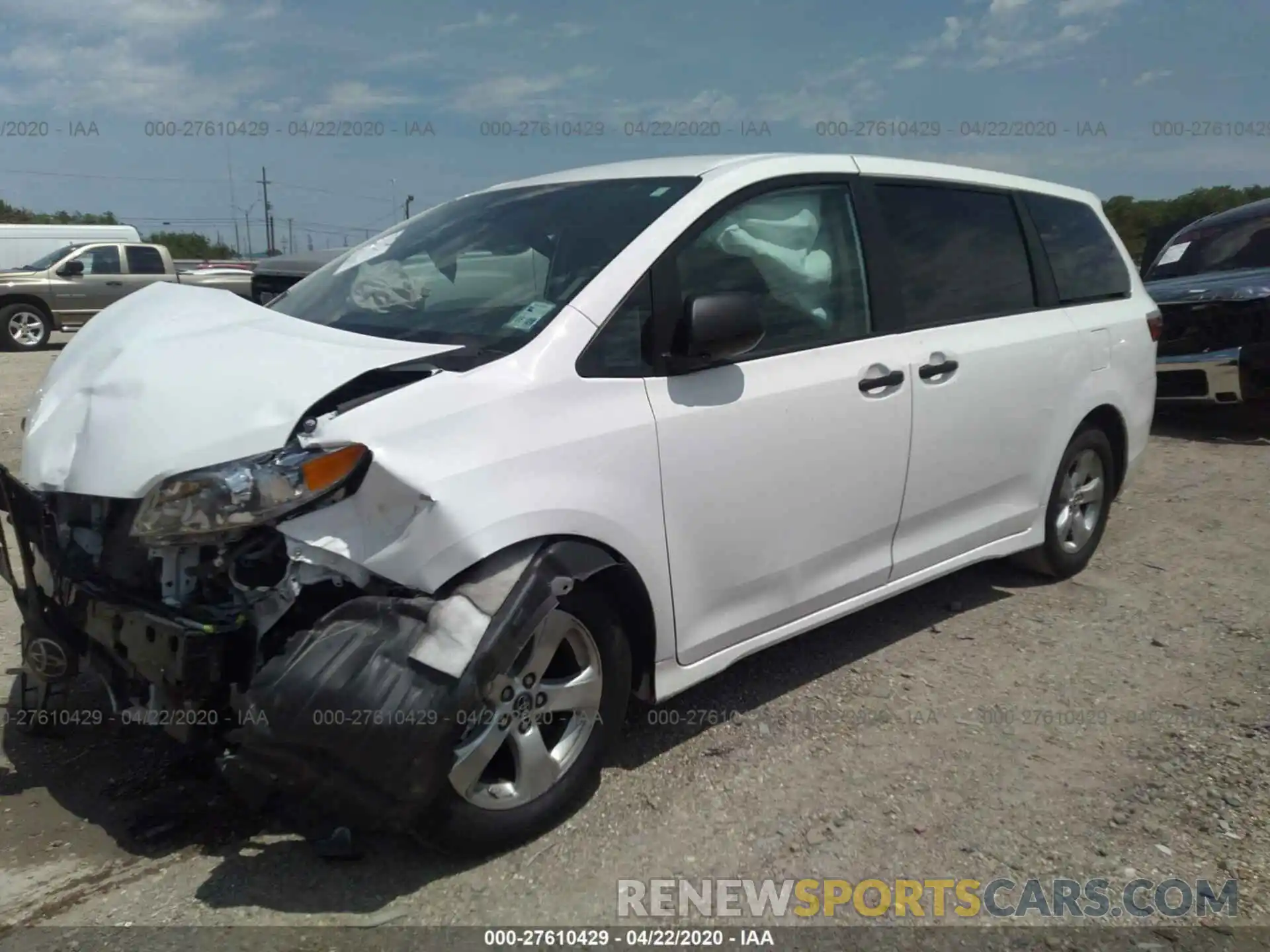 2 Photograph of a damaged car 5TDZZ3DC3LS025415 TOYOTA SIENNA 2020