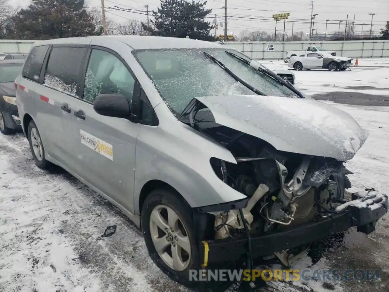 1 Photograph of a damaged car 5TDZZ3DC3LS025477 TOYOTA SIENNA 2020