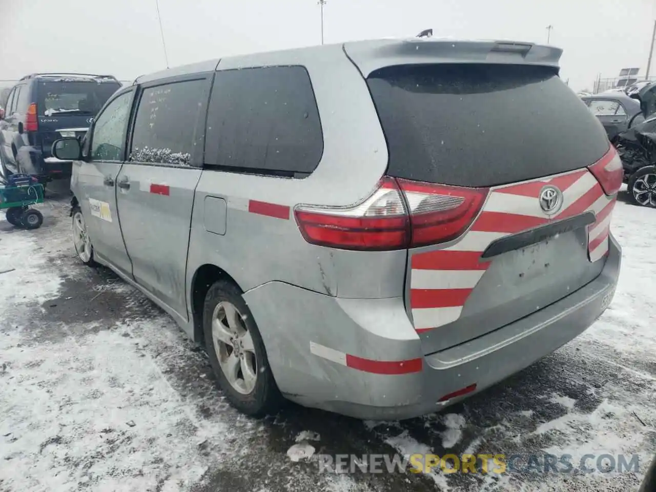 3 Фотография поврежденного автомобиля 5TDZZ3DC3LS025477 TOYOTA SIENNA 2020