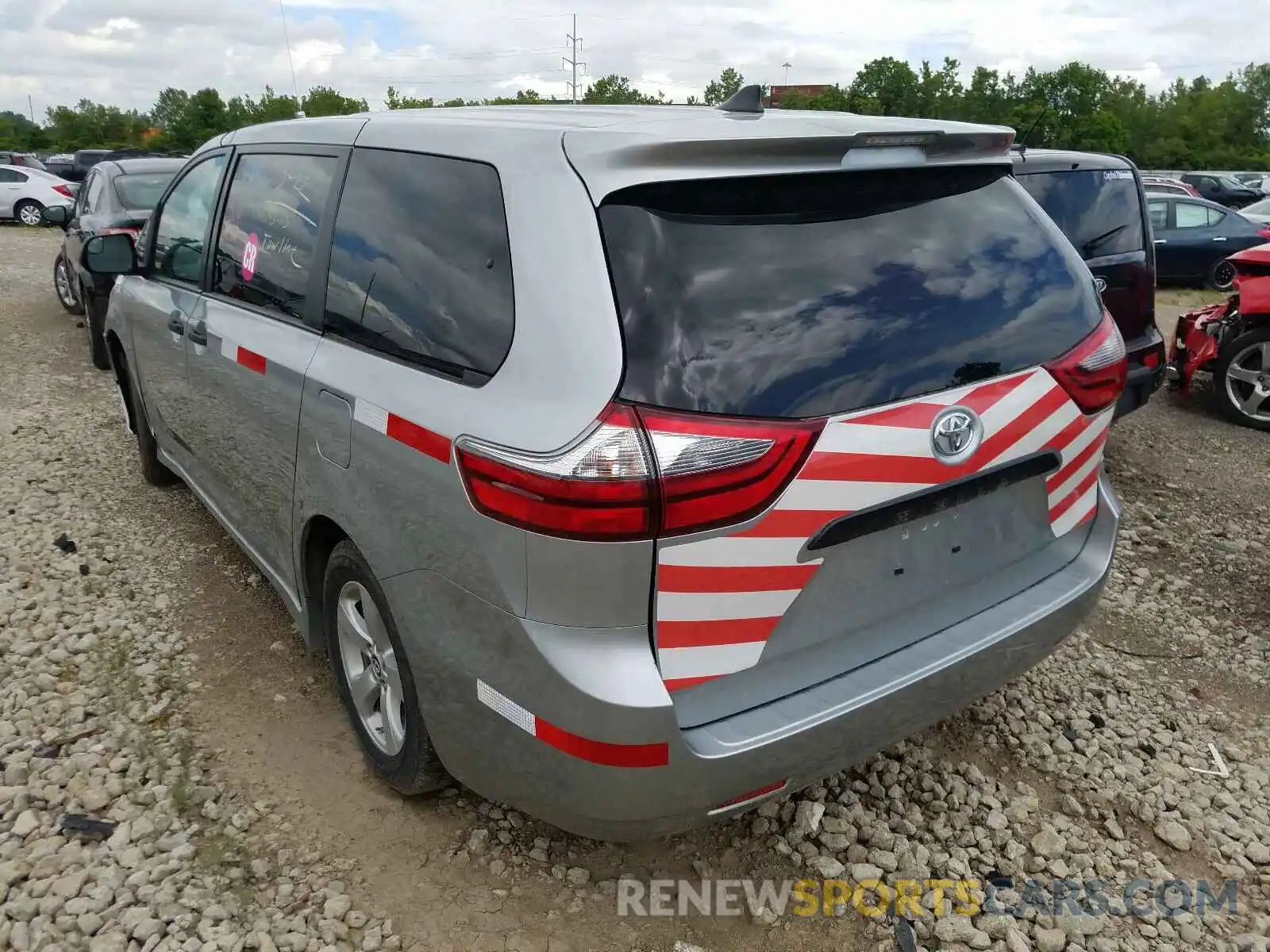 3 Фотография поврежденного автомобиля 5TDZZ3DC3LS031473 TOYOTA SIENNA 2020