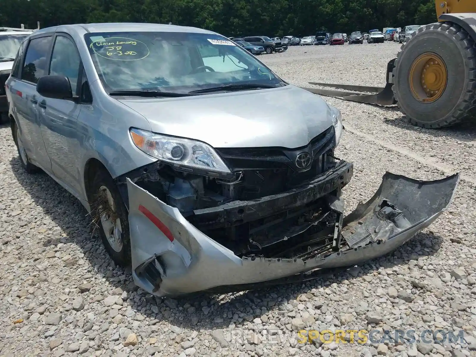 1 Photograph of a damaged car 5TDZZ3DC3LS032235 TOYOTA SIENNA 2020