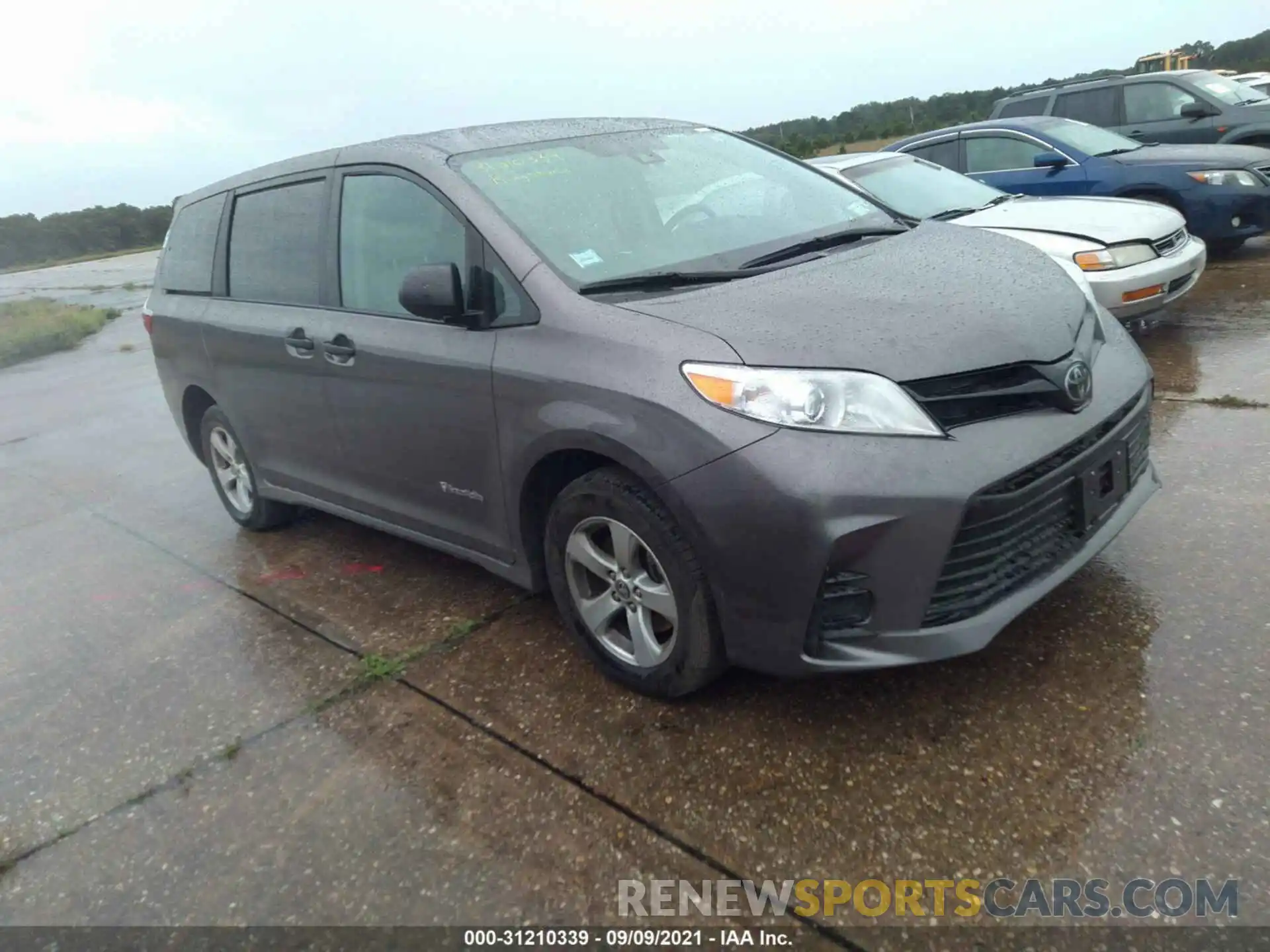 1 Photograph of a damaged car 5TDZZ3DC3LS066529 TOYOTA SIENNA 2020