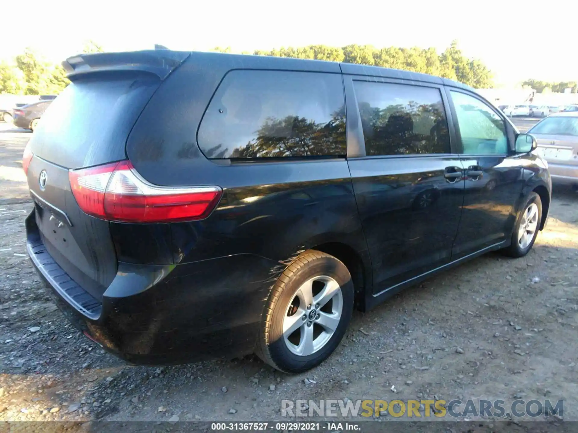 4 Фотография поврежденного автомобиля 5TDZZ3DC4LS040442 TOYOTA SIENNA 2020