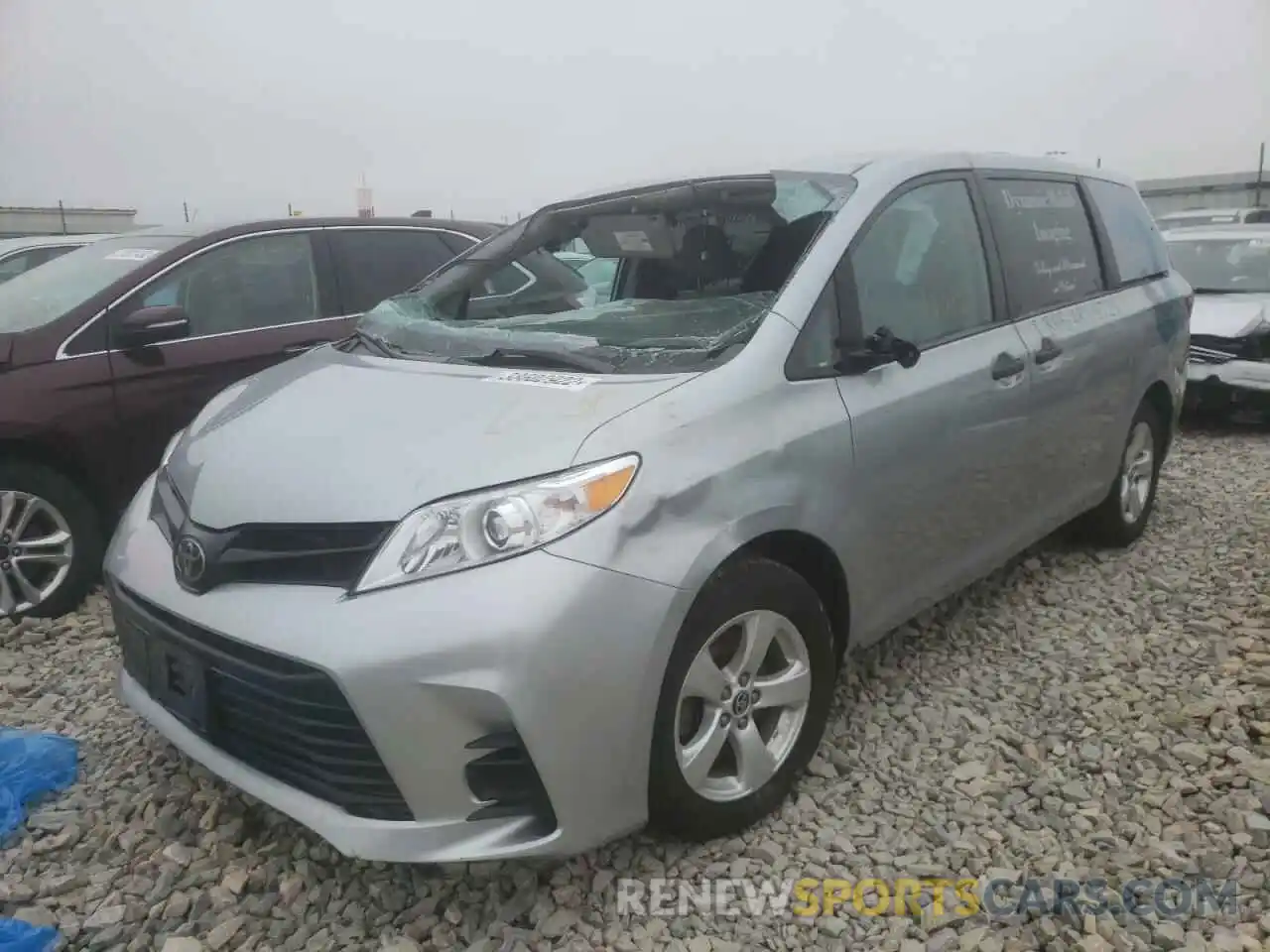 2 Photograph of a damaged car 5TDZZ3DC4LS059475 TOYOTA SIENNA 2020