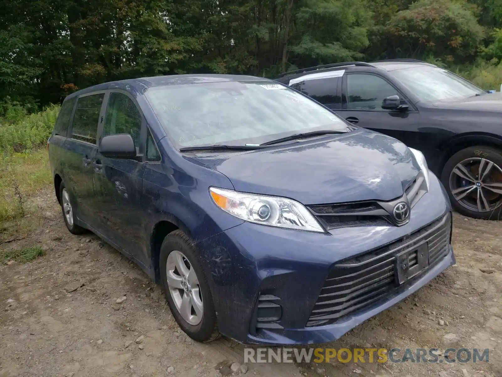 1 Photograph of a damaged car 5TDZZ3DC5LS022631 TOYOTA SIENNA 2020