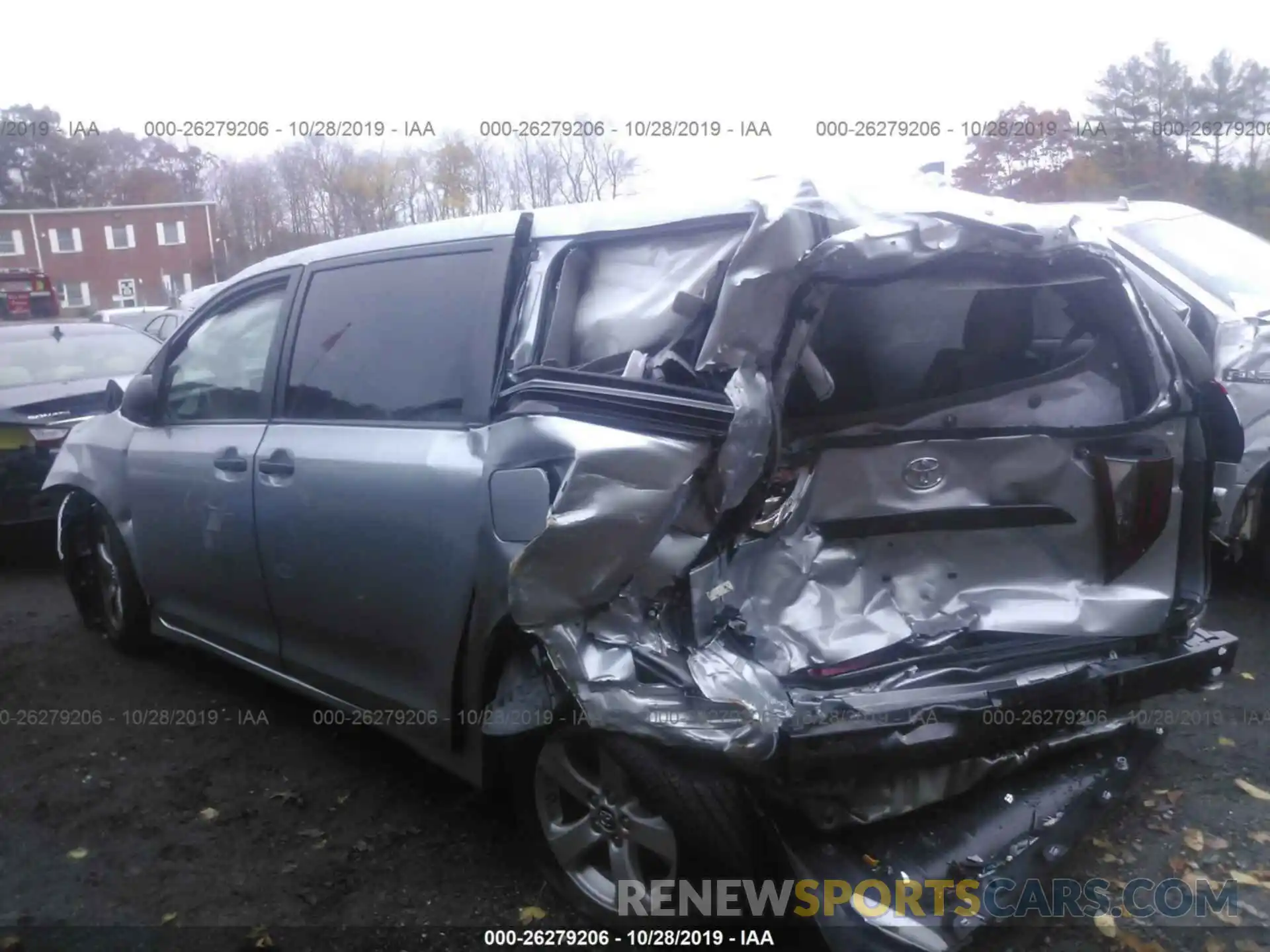 3 Photograph of a damaged car 5TDZZ3DC5LS033807 TOYOTA SIENNA 2020