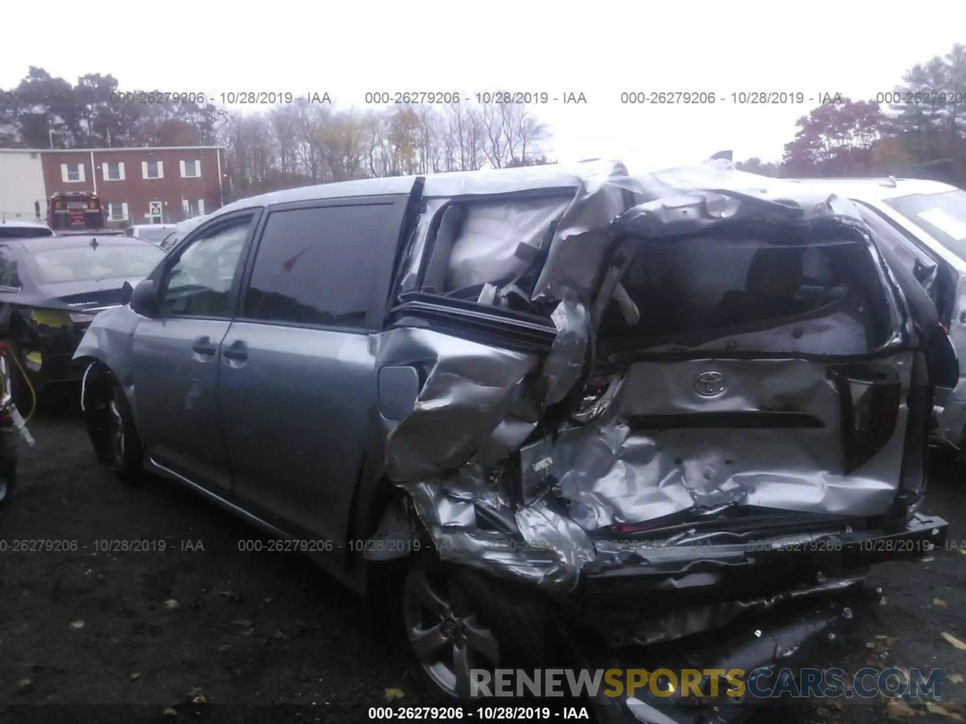 6 Photograph of a damaged car 5TDZZ3DC5LS033807 TOYOTA SIENNA 2020