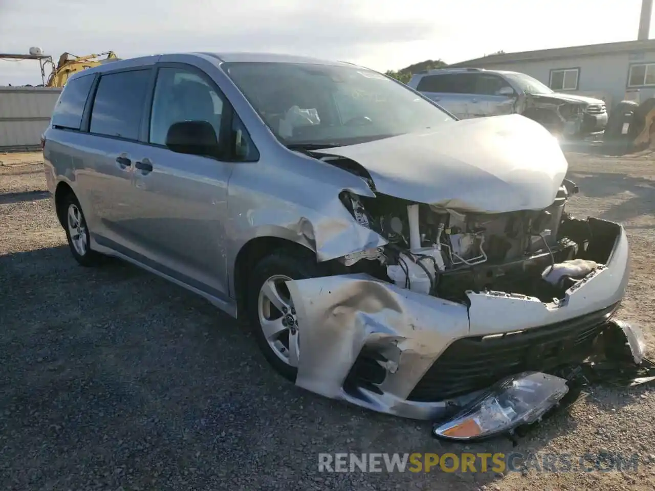 1 Photograph of a damaged car 5TDZZ3DC5LS055323 TOYOTA SIENNA 2020