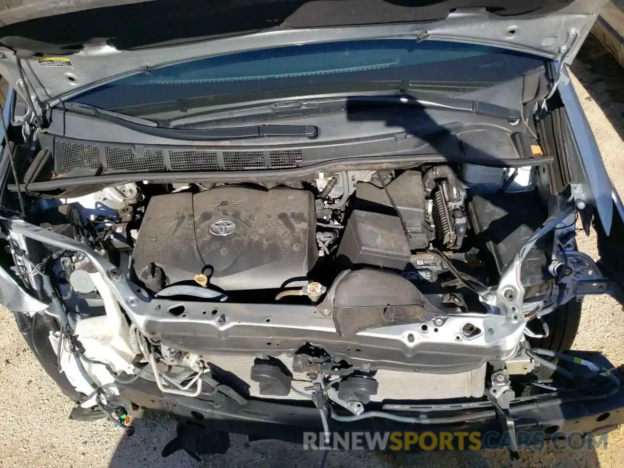 7 Photograph of a damaged car 5TDZZ3DC5LS055323 TOYOTA SIENNA 2020