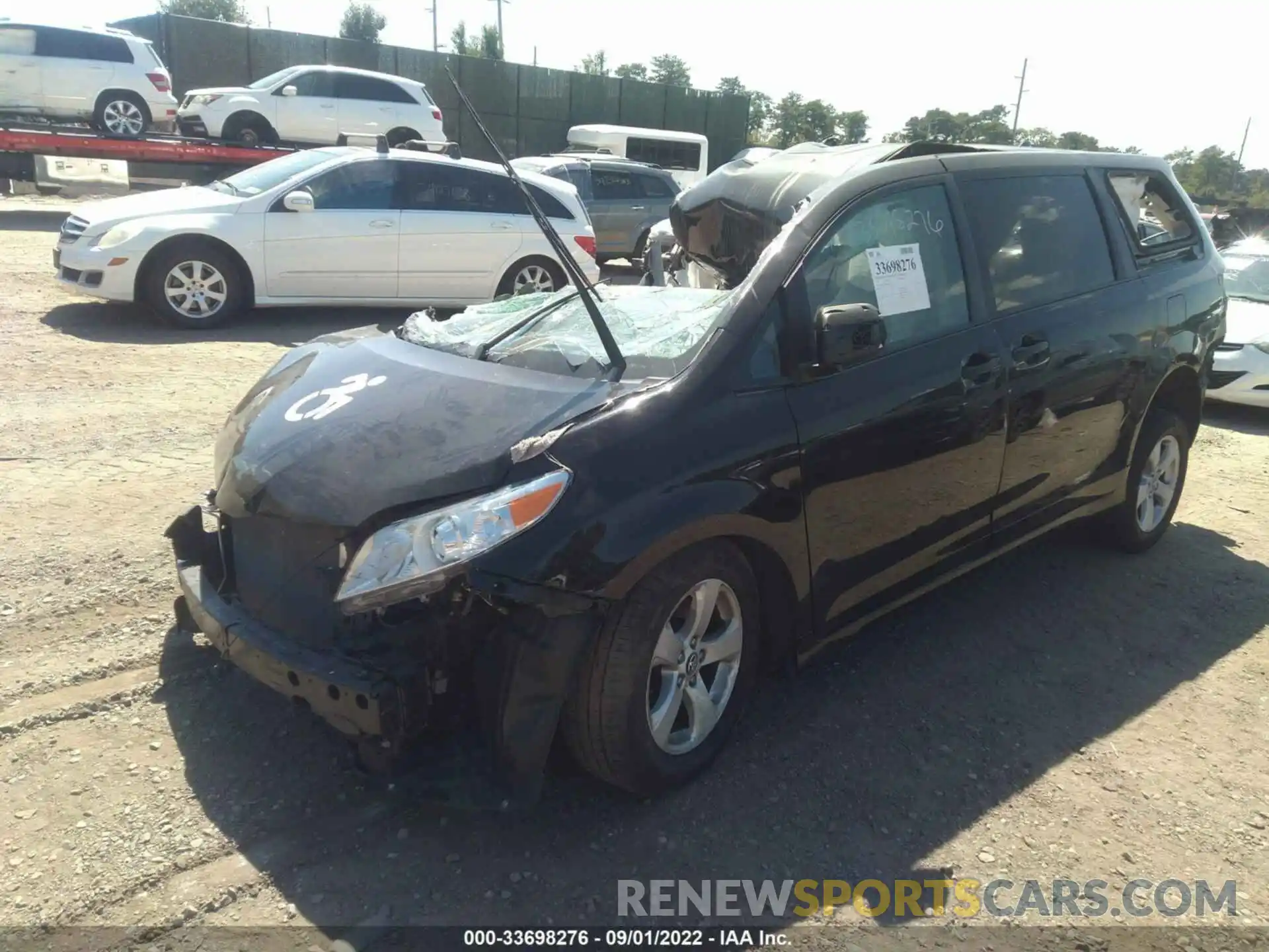 2 Photograph of a damaged car 5TDZZ3DC5LS056374 TOYOTA SIENNA 2020