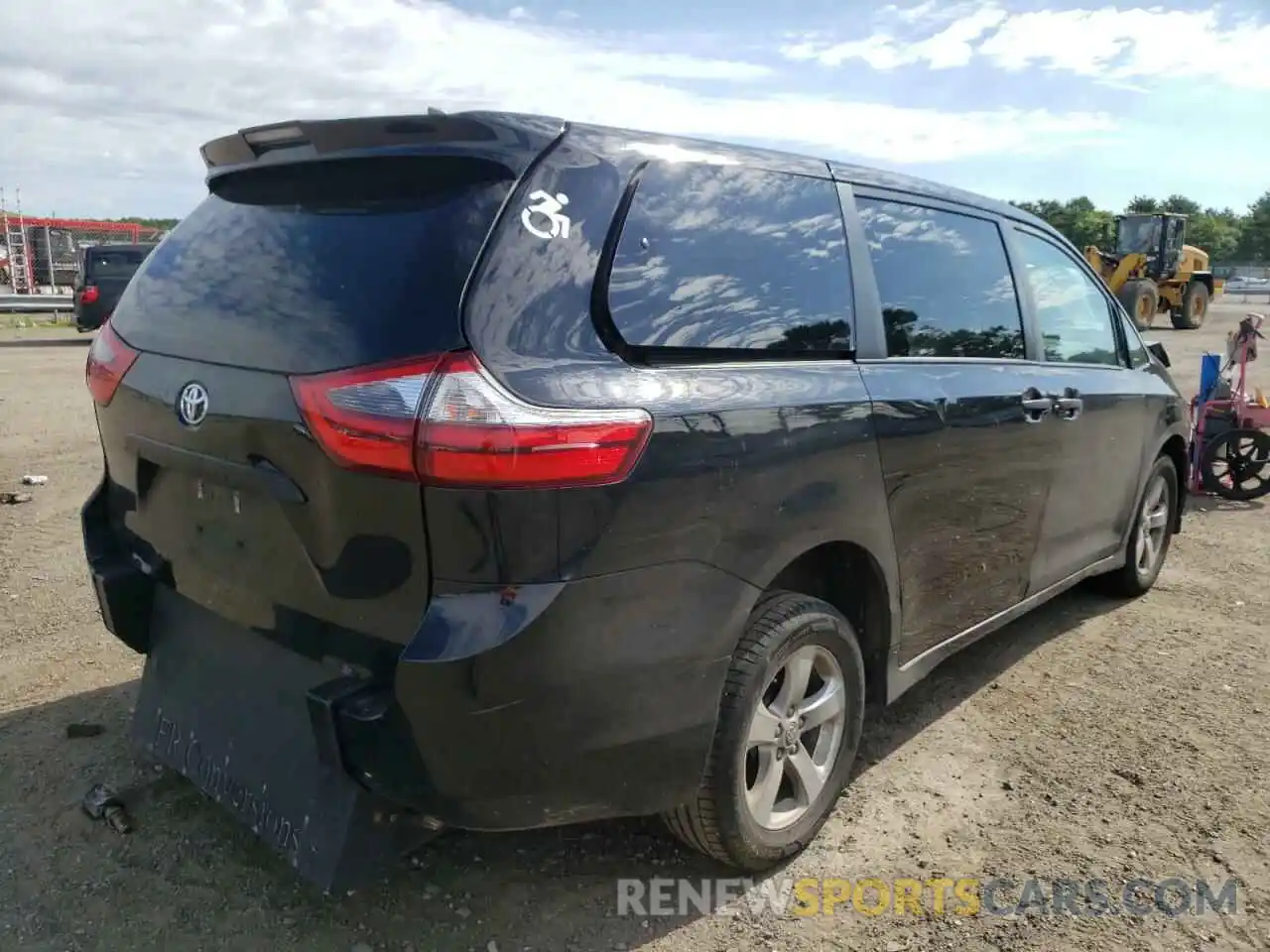 4 Фотография поврежденного автомобиля 5TDZZ3DC5LS066824 TOYOTA SIENNA 2020