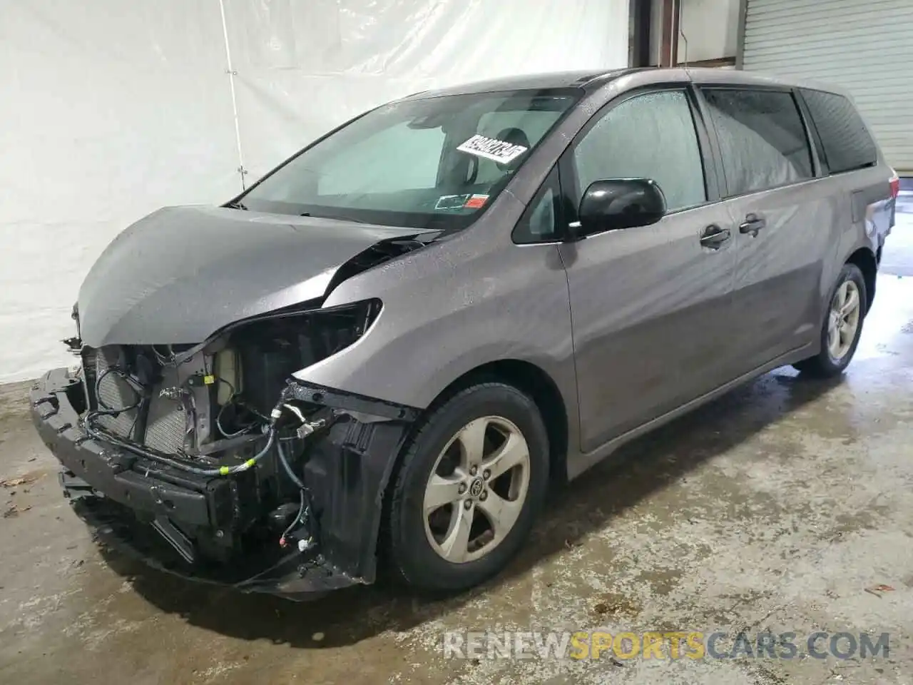 1 Photograph of a damaged car 5TDZZ3DC5LS077323 TOYOTA SIENNA 2020