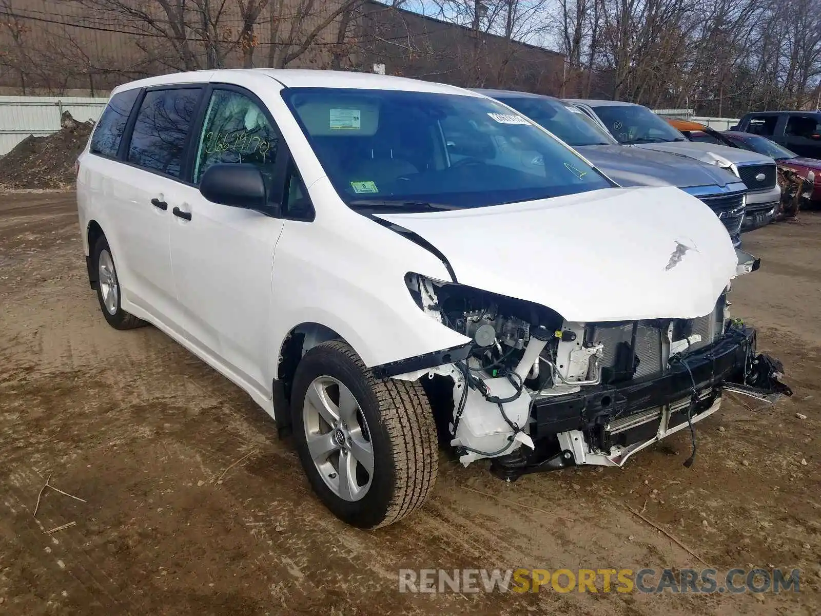 1 Photograph of a damaged car 5TDZZ3DC6LS036473 TOYOTA SIENNA 2020