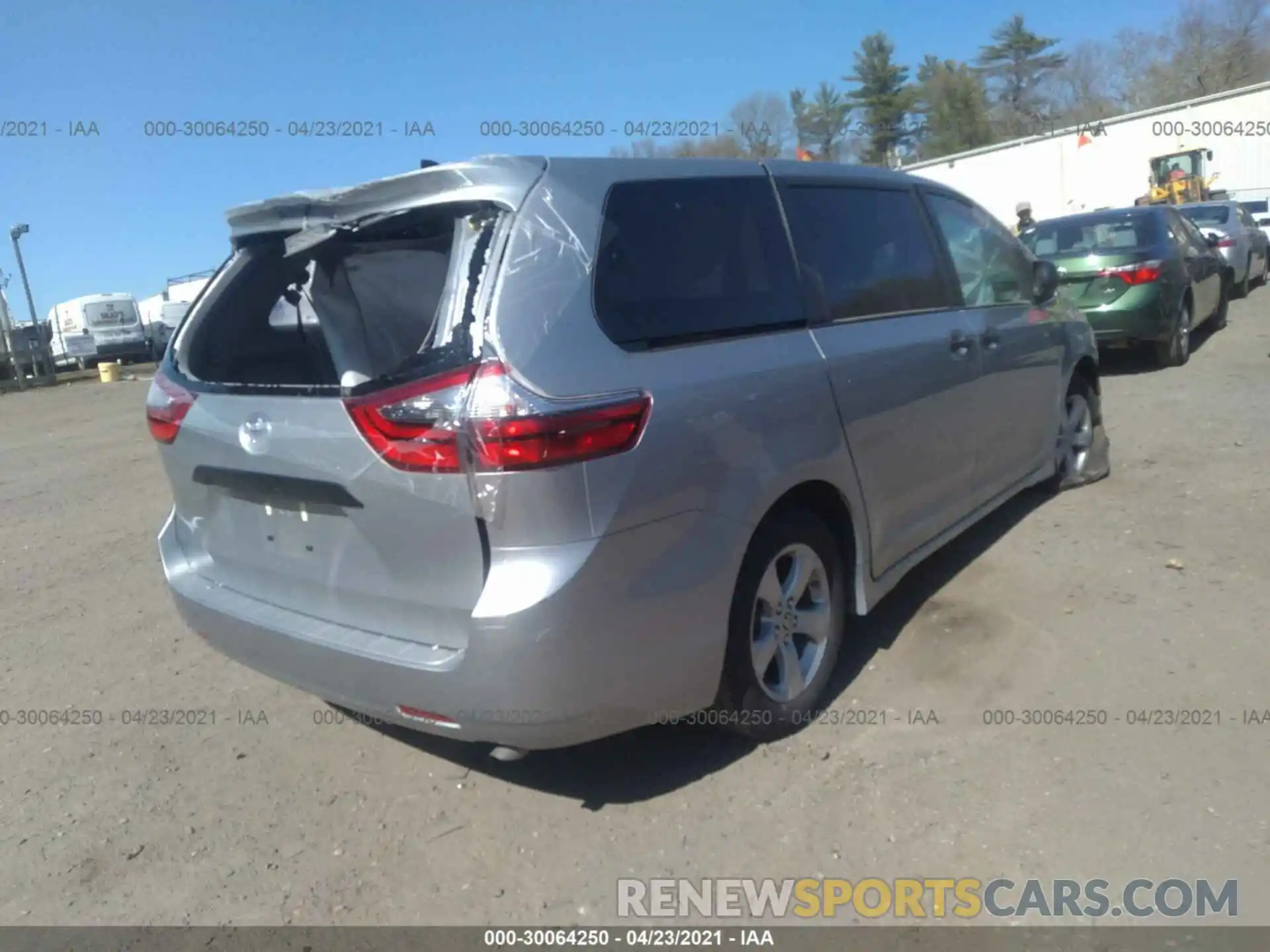 4 Фотография поврежденного автомобиля 5TDZZ3DC6LS069568 TOYOTA SIENNA 2020