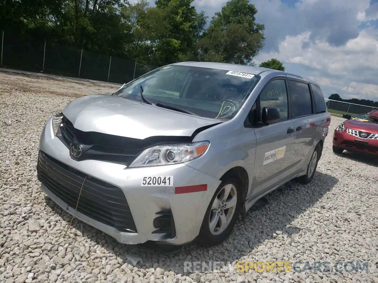 2 Photograph of a damaged car 5TDZZ3DC7LS030911 TOYOTA SIENNA 2020